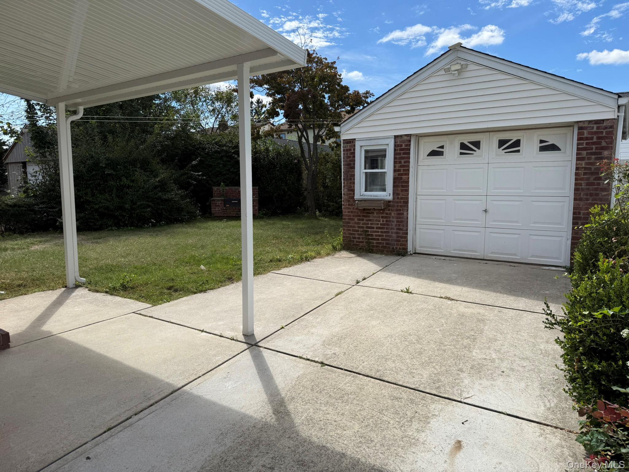 375 Latham Road – For Sale photo 2