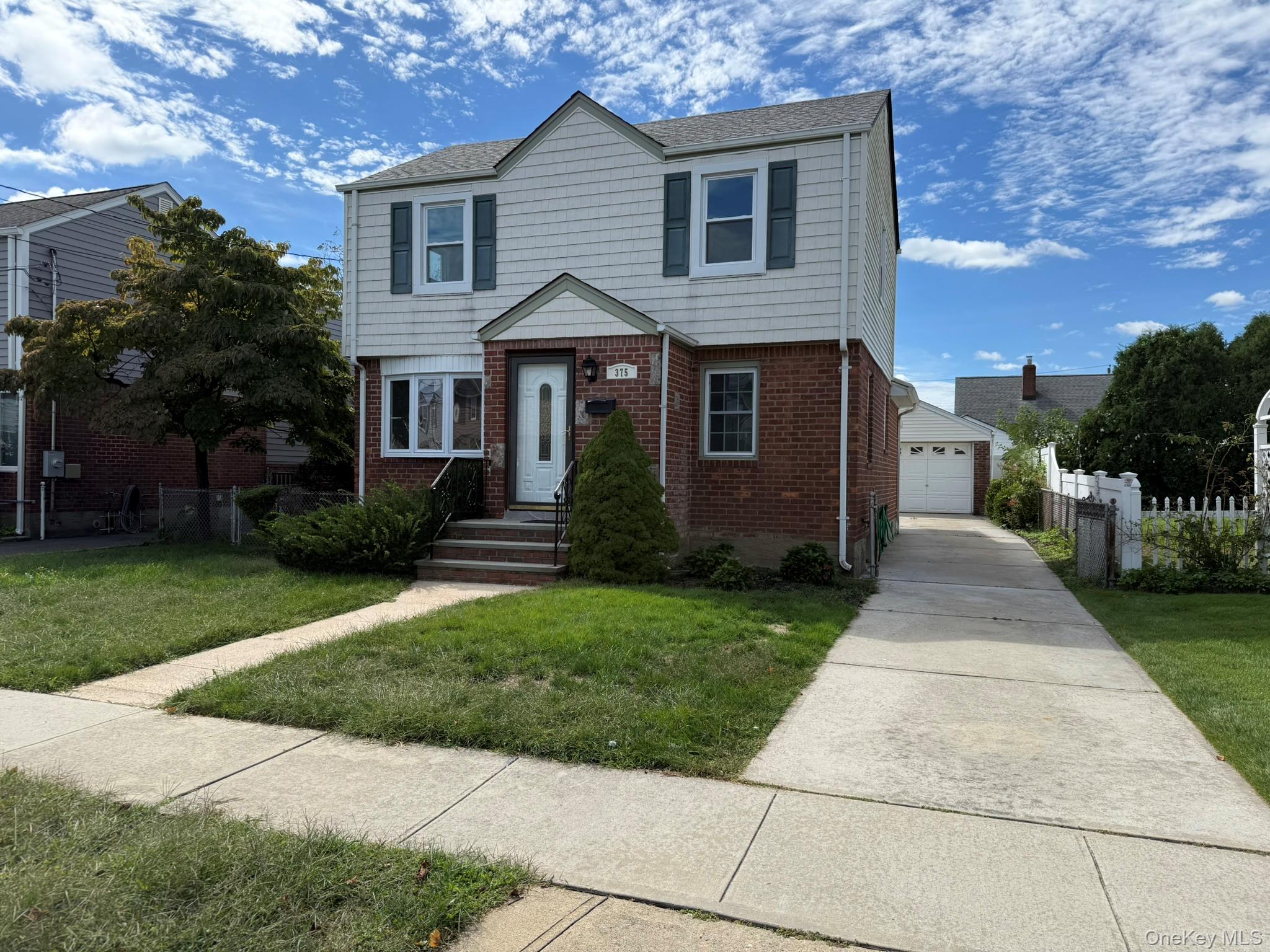 375 Latham Road – For Sale