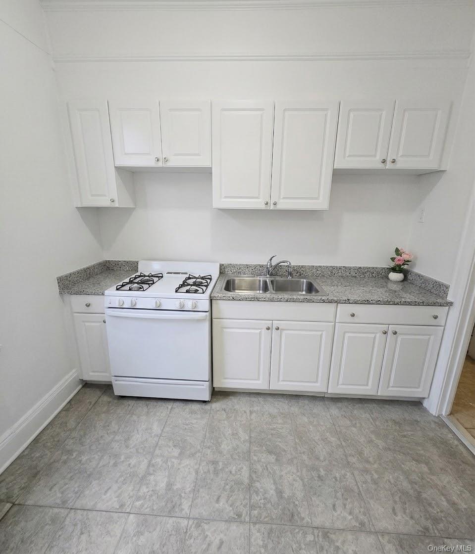 4115 Manhattan Avenue – For Sale photo 9