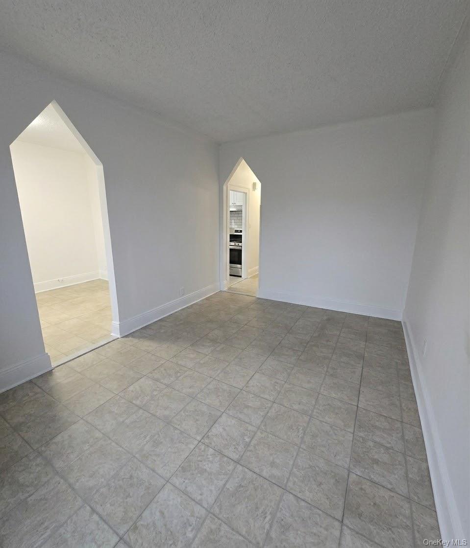 4115 Manhattan Avenue – For Sale photo 8