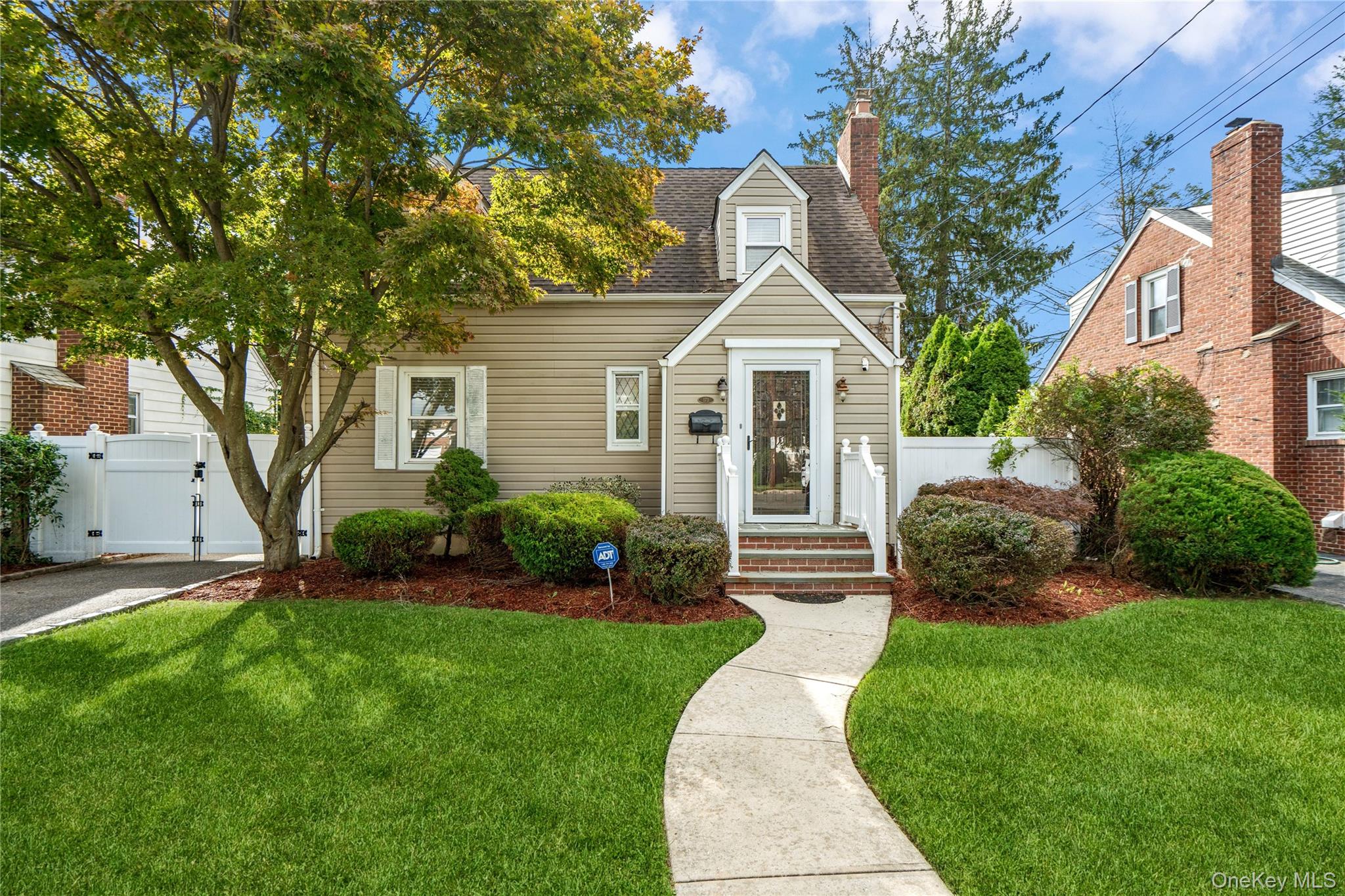 173 2nd Street – For Sale