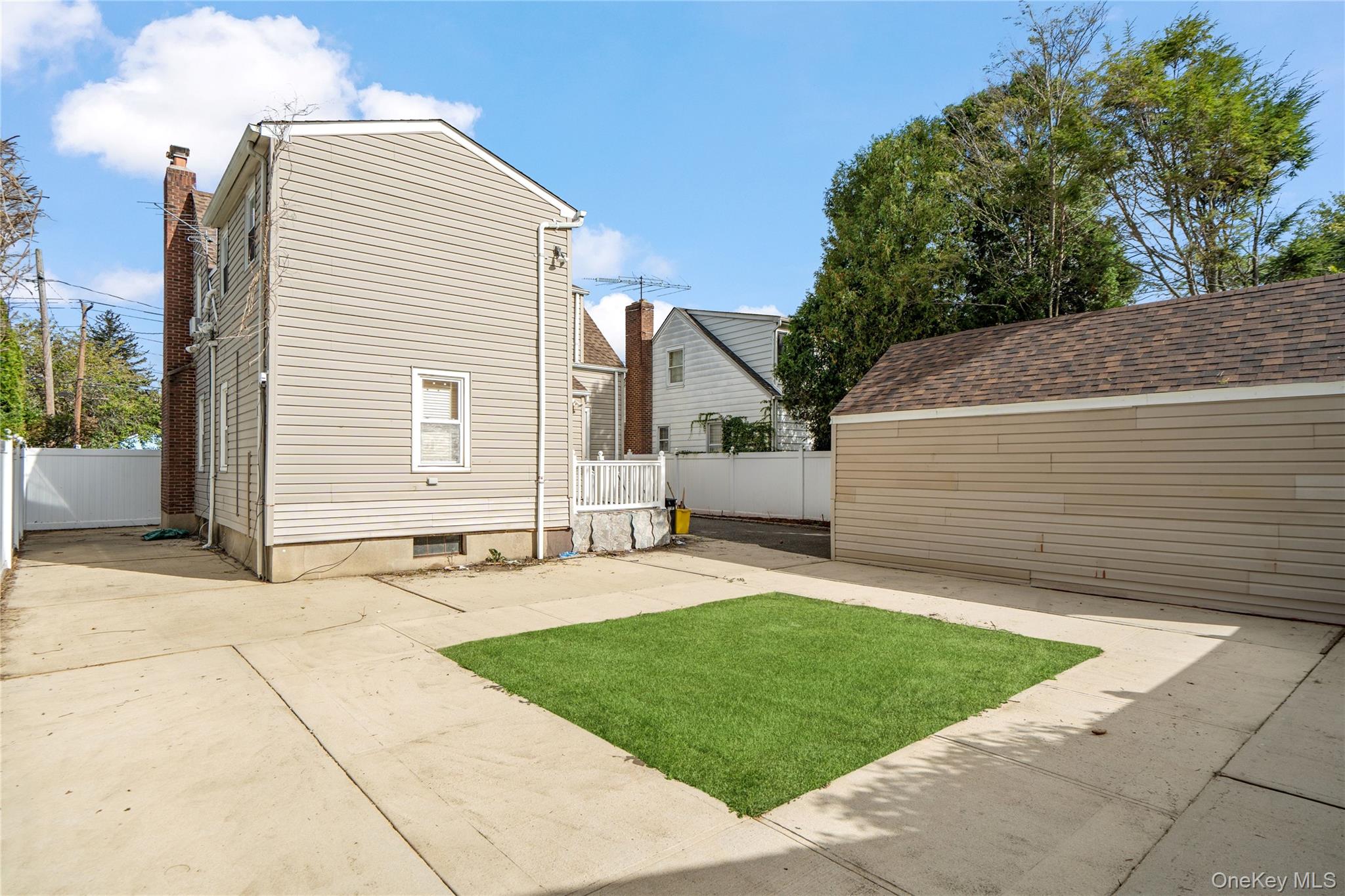 173 2nd Street – For Sale photo 29