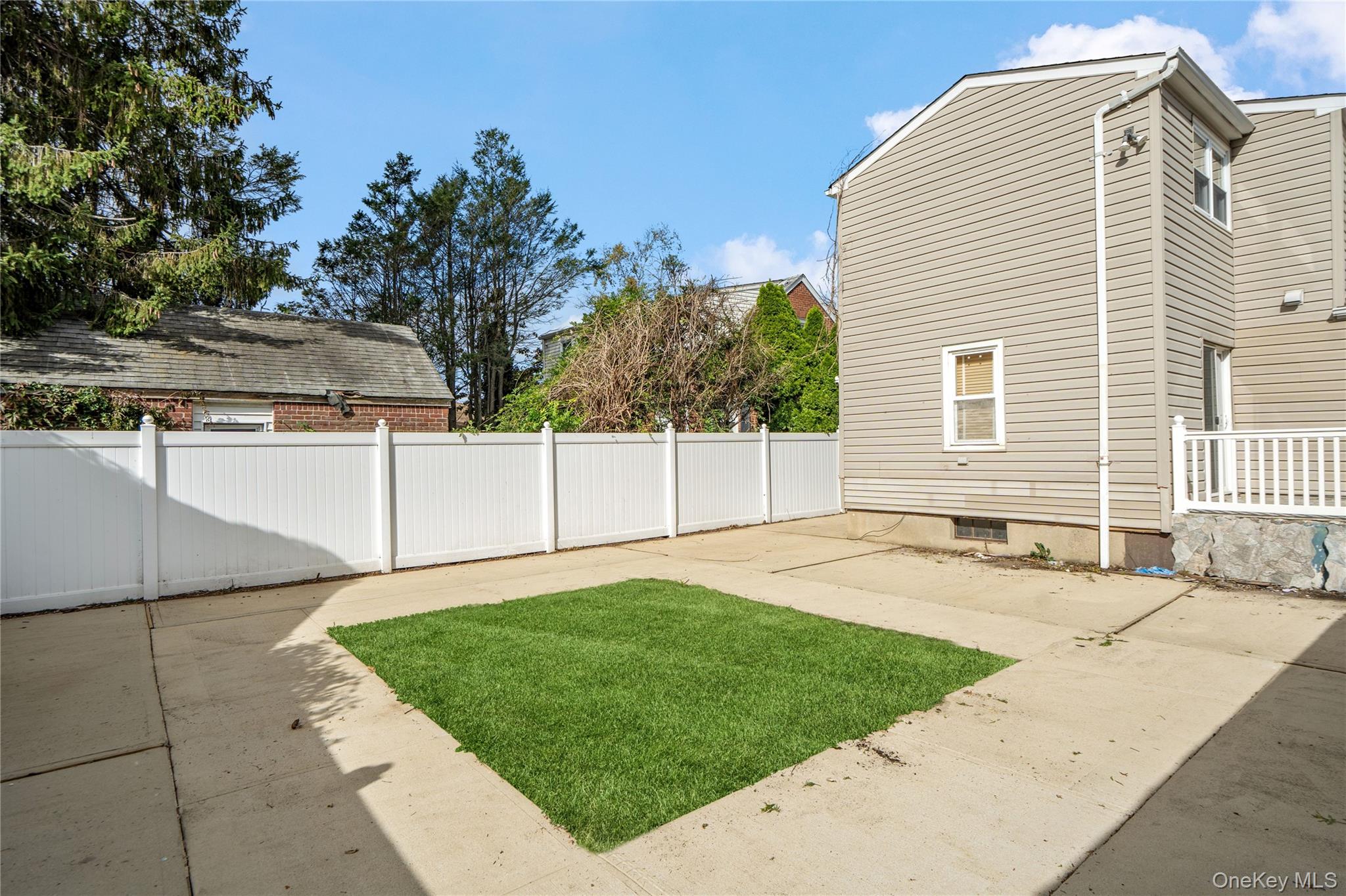 173 2nd Street – For Sale photo 28