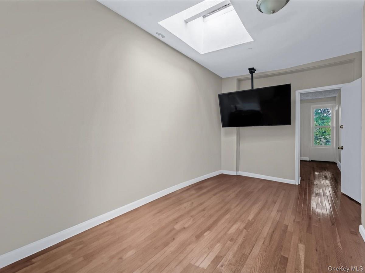 750 Halsey Street – For Sale photo 17