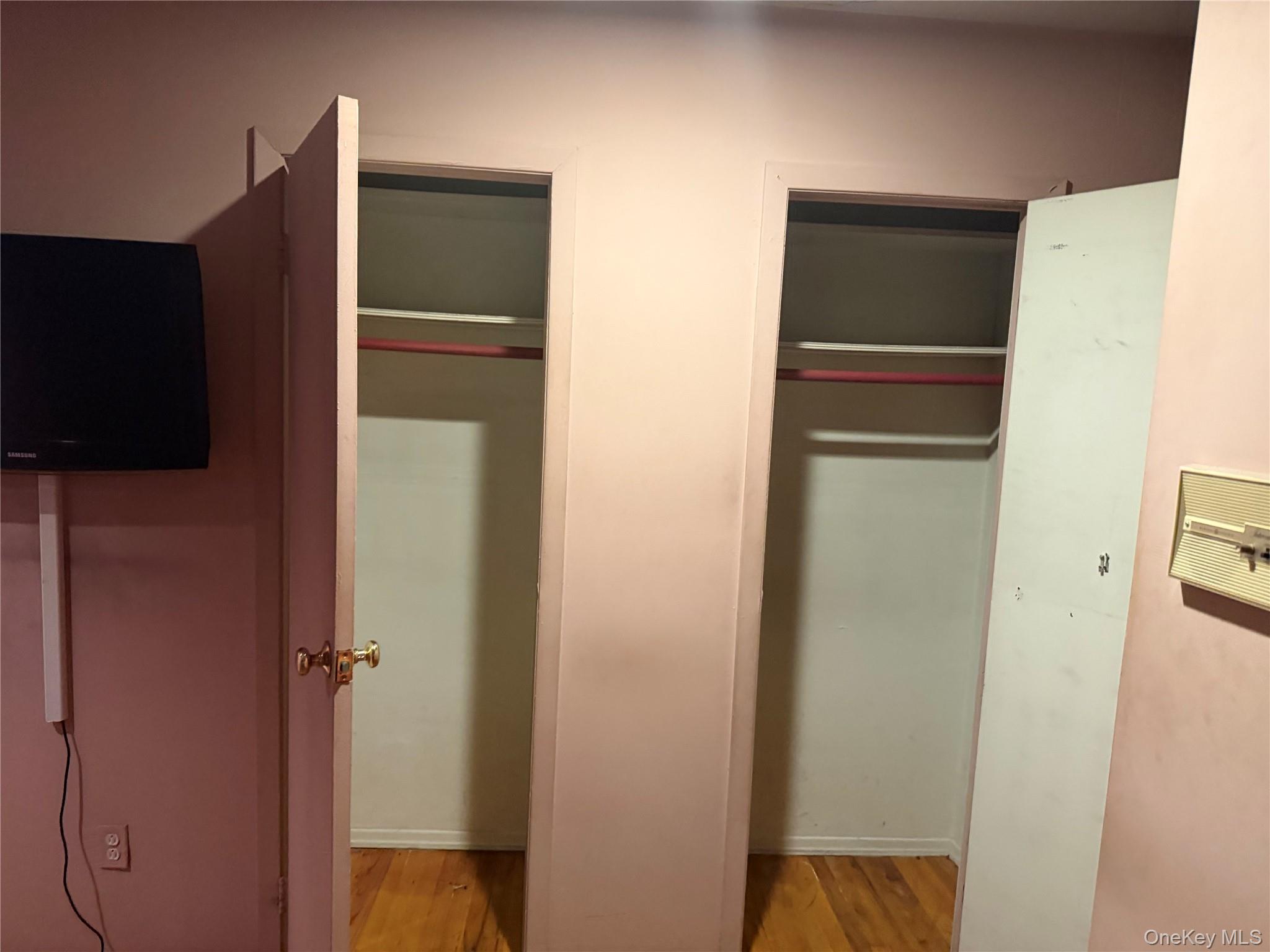 6275 Douglaston Parkway, Unit 11 photo 12