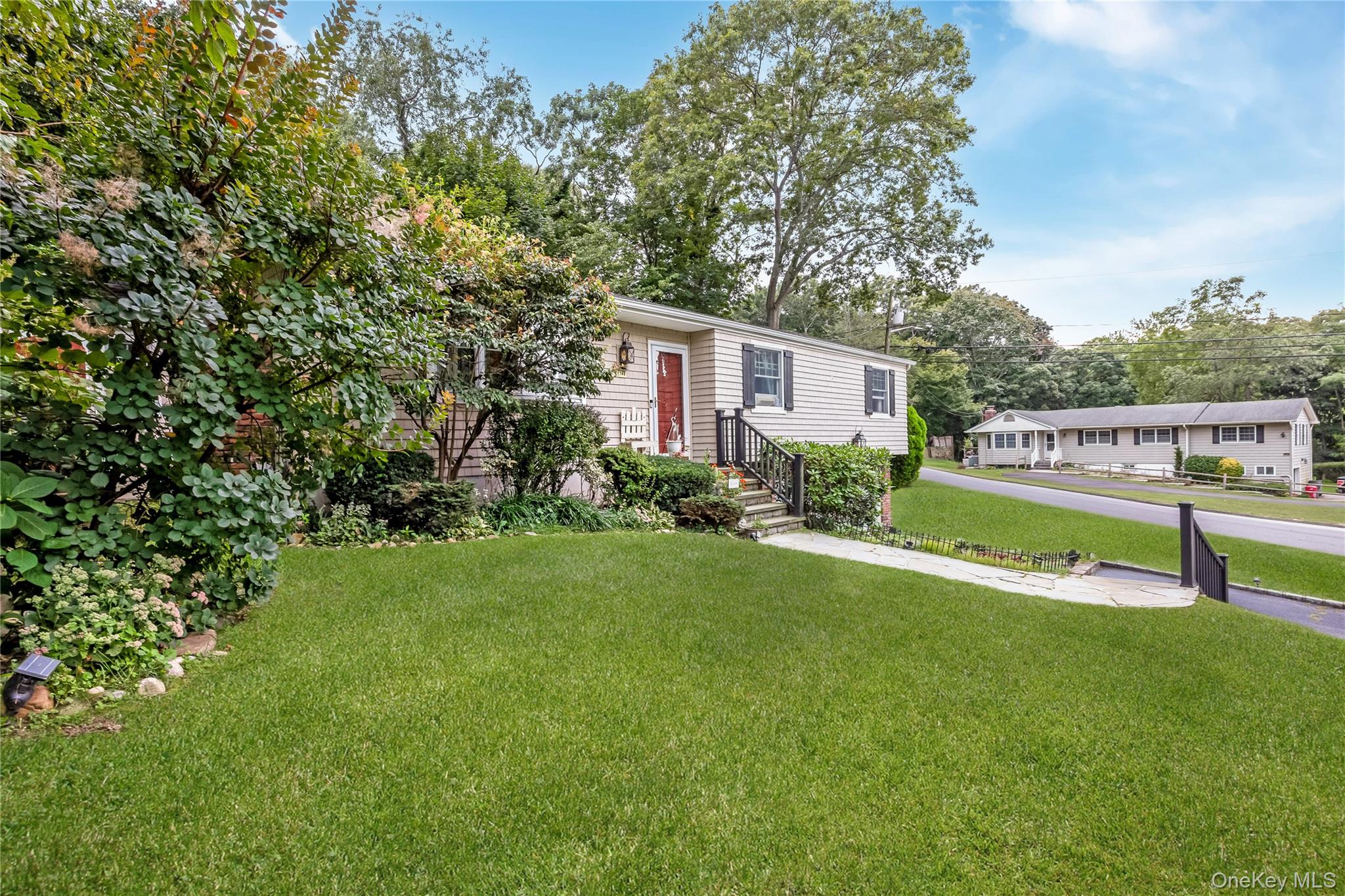 146 Elm Street – For Sale photo 4