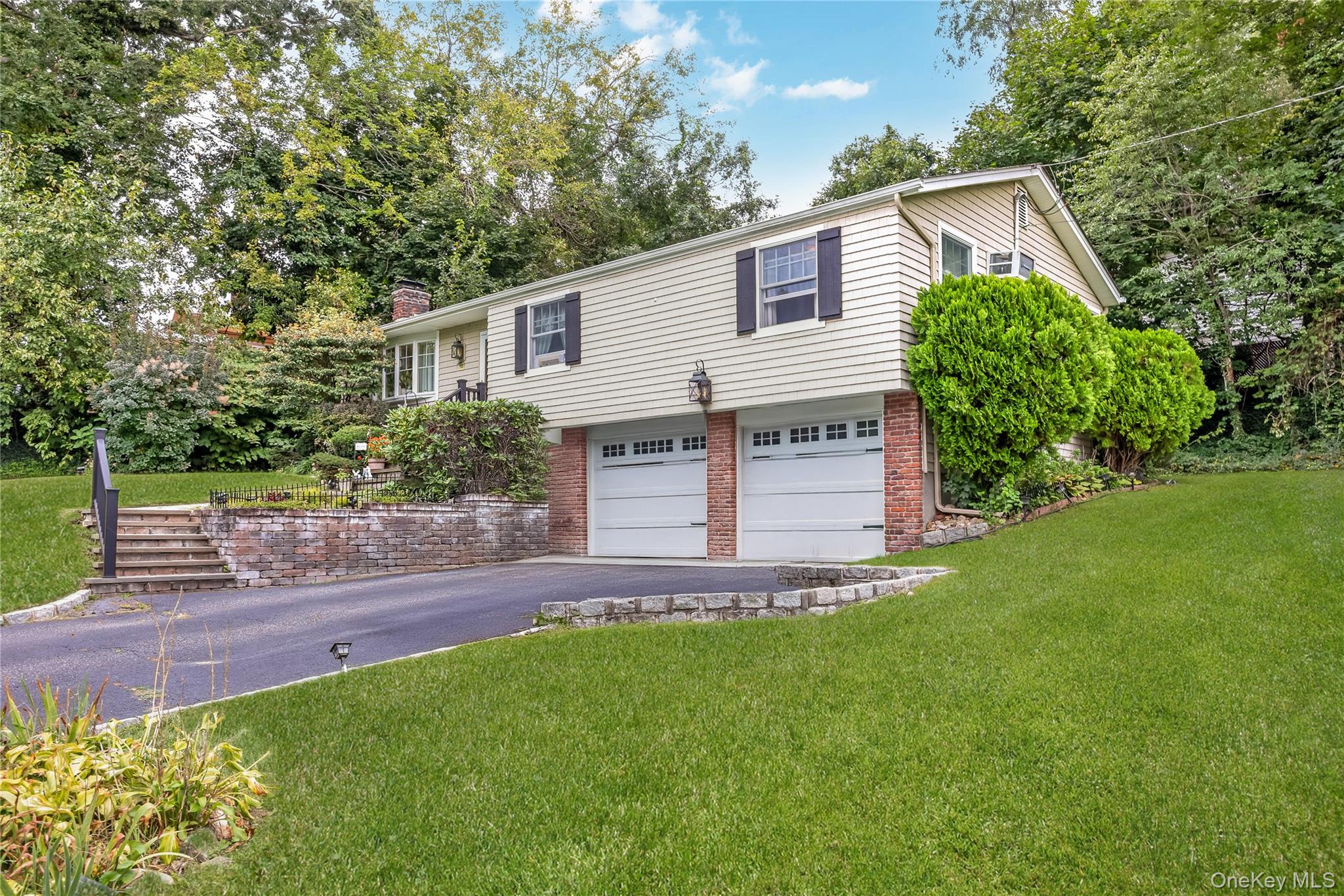 146 Elm Street – For Sale photo 2