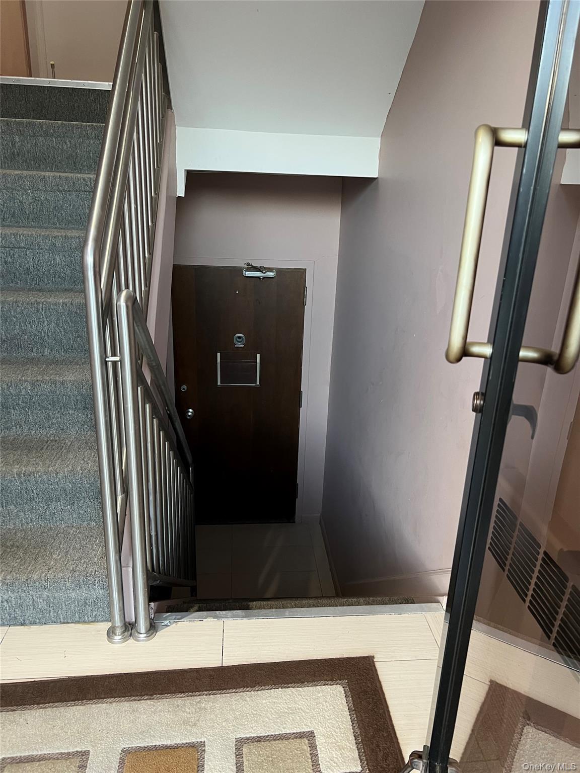 223-01 Union Turnpike – For Rent photo 13