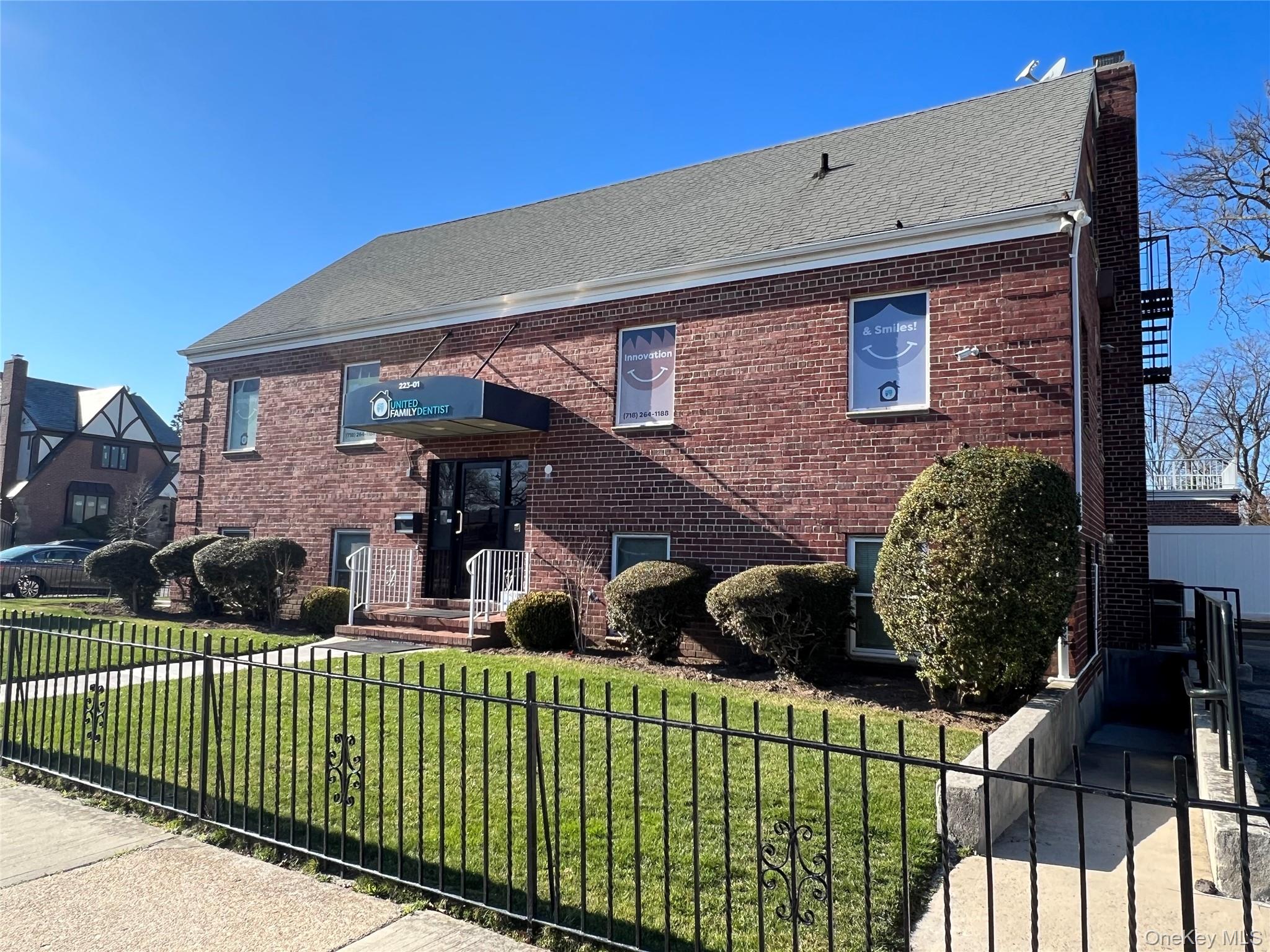 223-01 Union Turnpike – For Rent photo 2