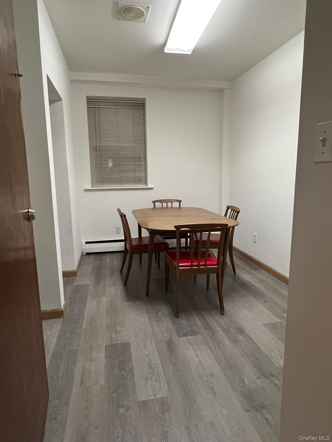 223-01 Union Turnpike – For Rent photo 11