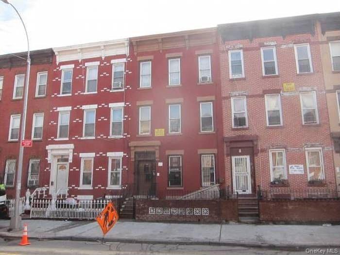 22 Cooper Street – For Sale