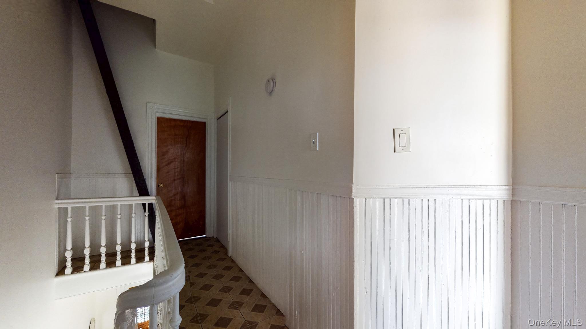 20-13 Greene Avenue, Unit 2 photo 2