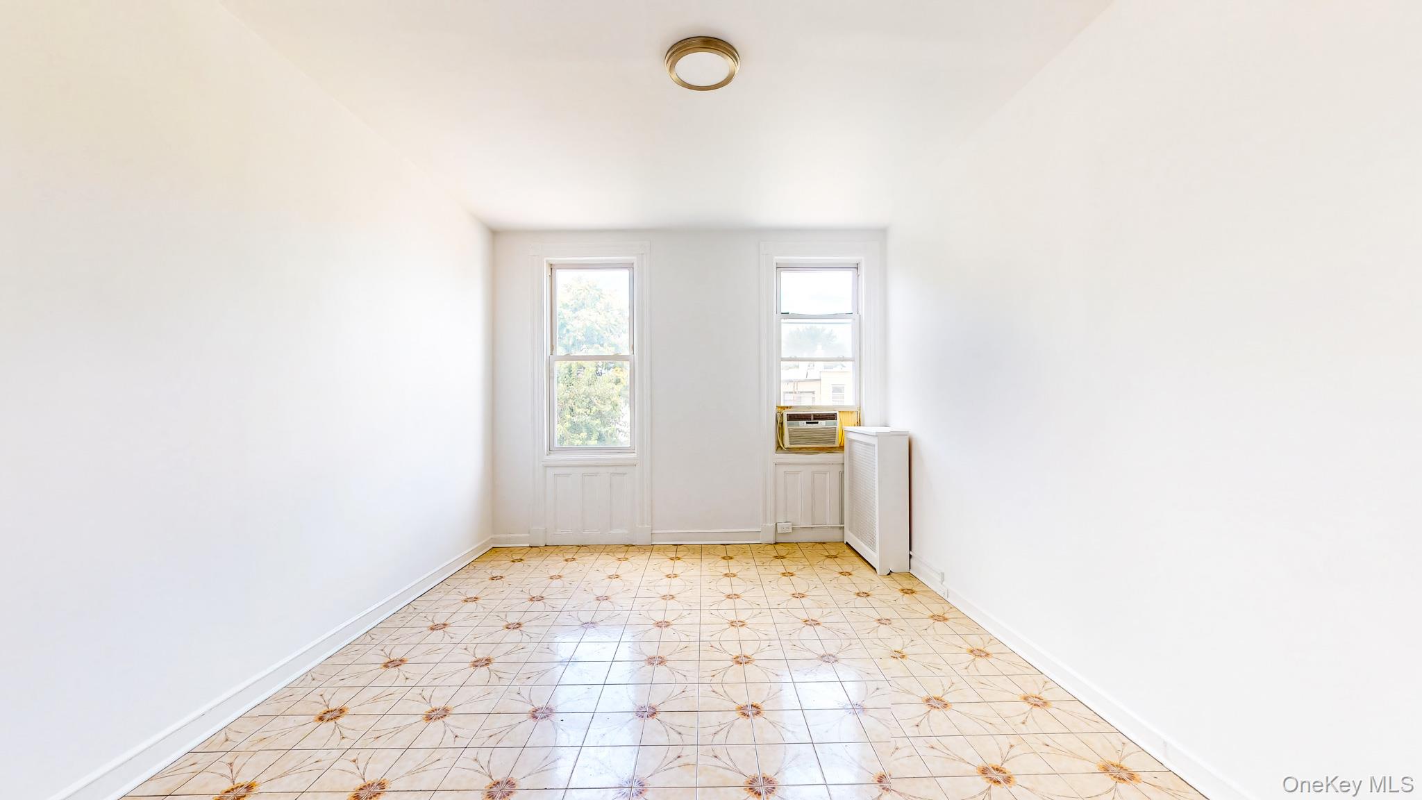 20-13 Greene Avenue, Unit 2 photo 9
