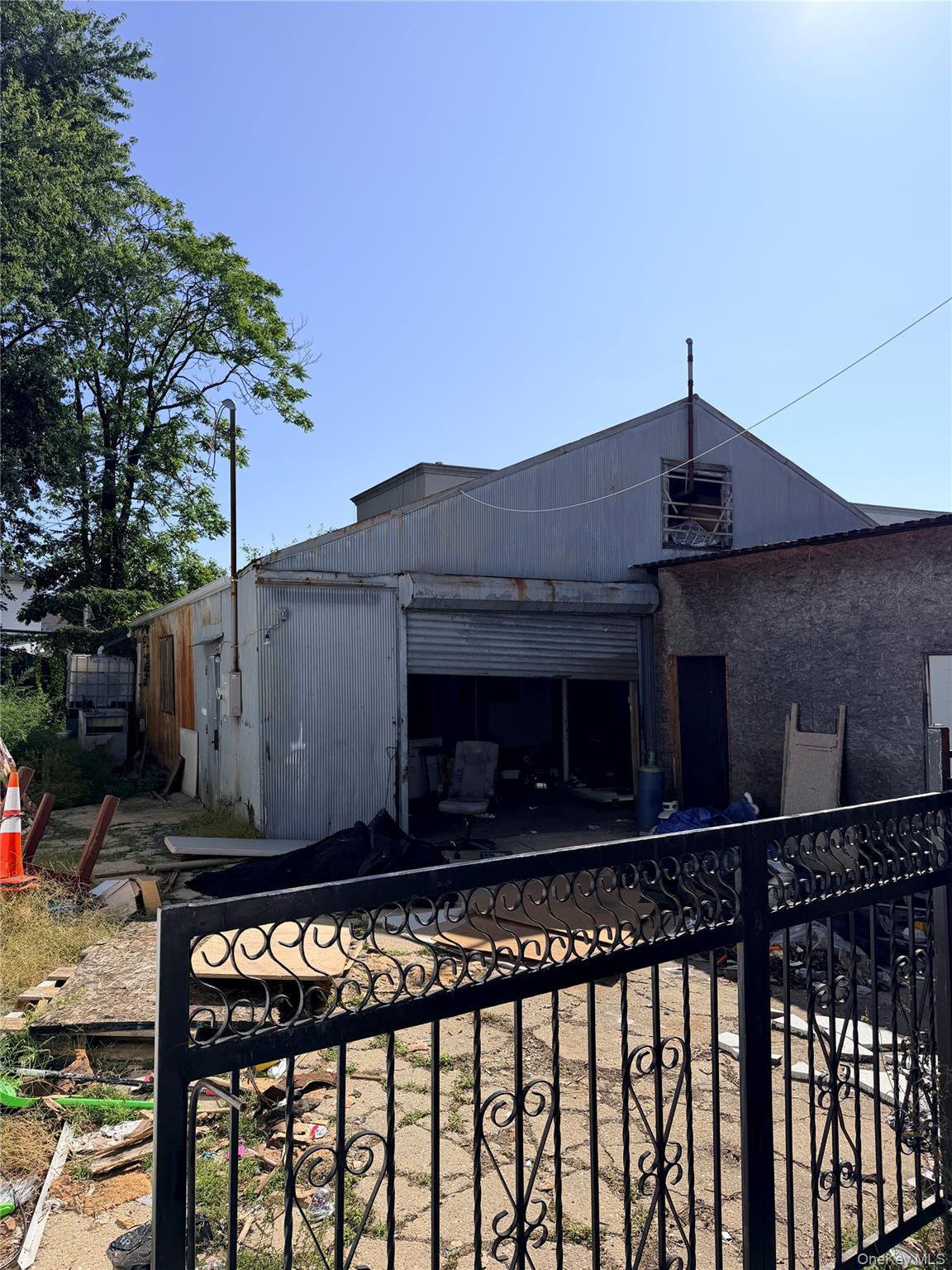 94-15A 214th Place – For Rent