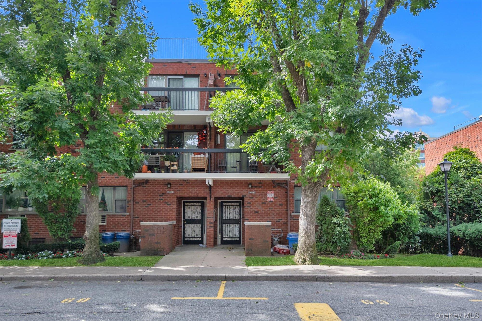 71-24 Sutton Place, Unit 3FL.