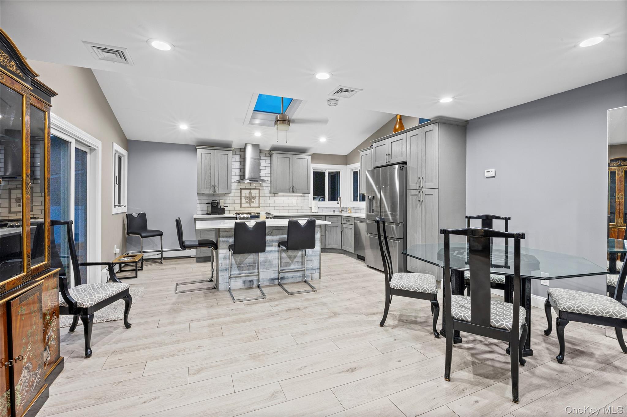 28 Willow Drive – For Sale photo 8