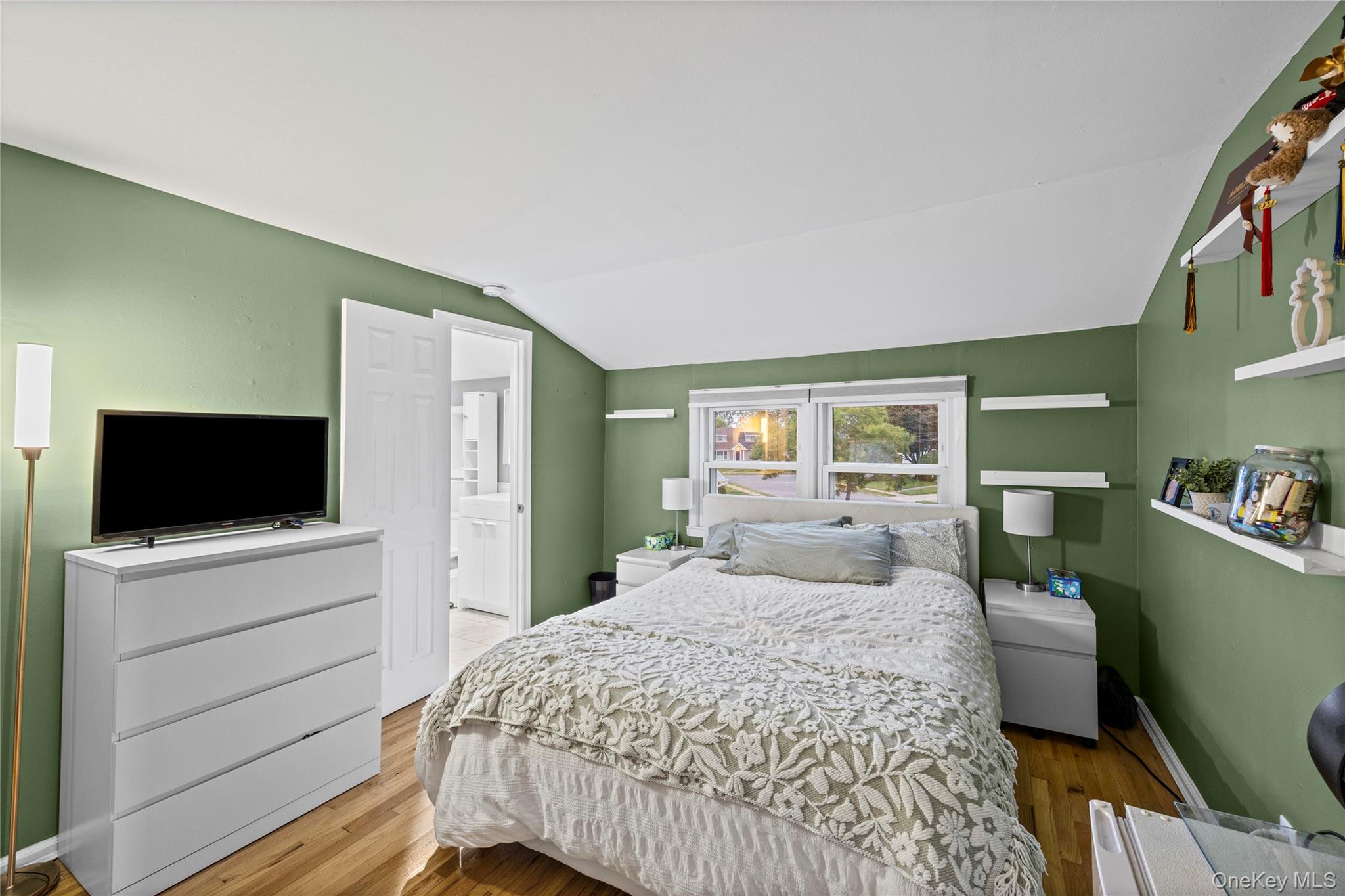28 Willow Drive – For Sale photo 16