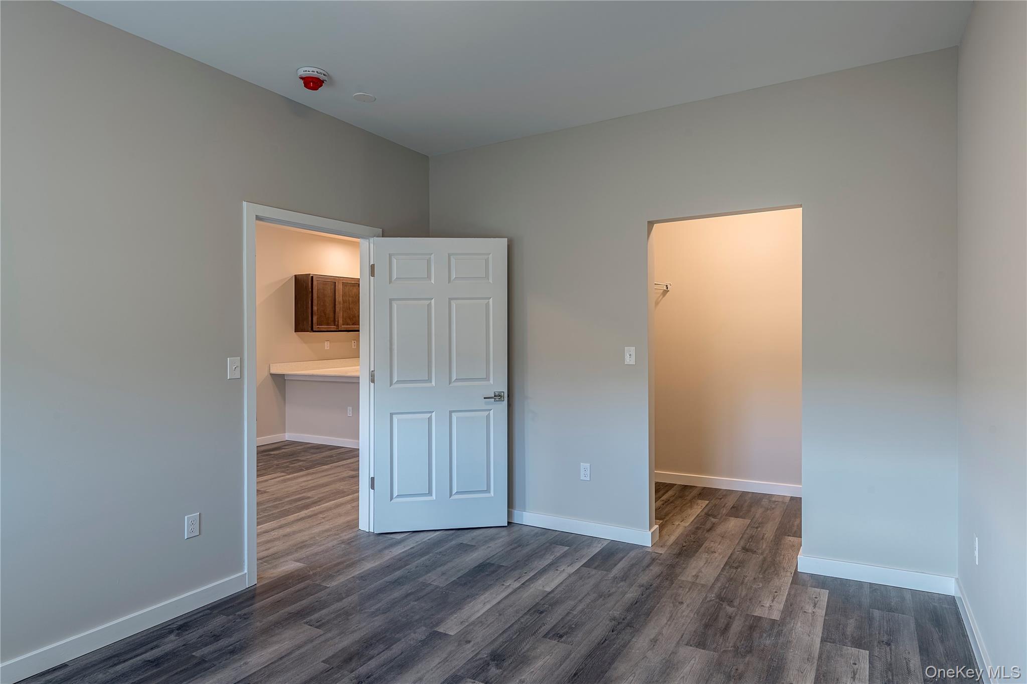 87 NE Chestnut Street, Unit 214 photo 5