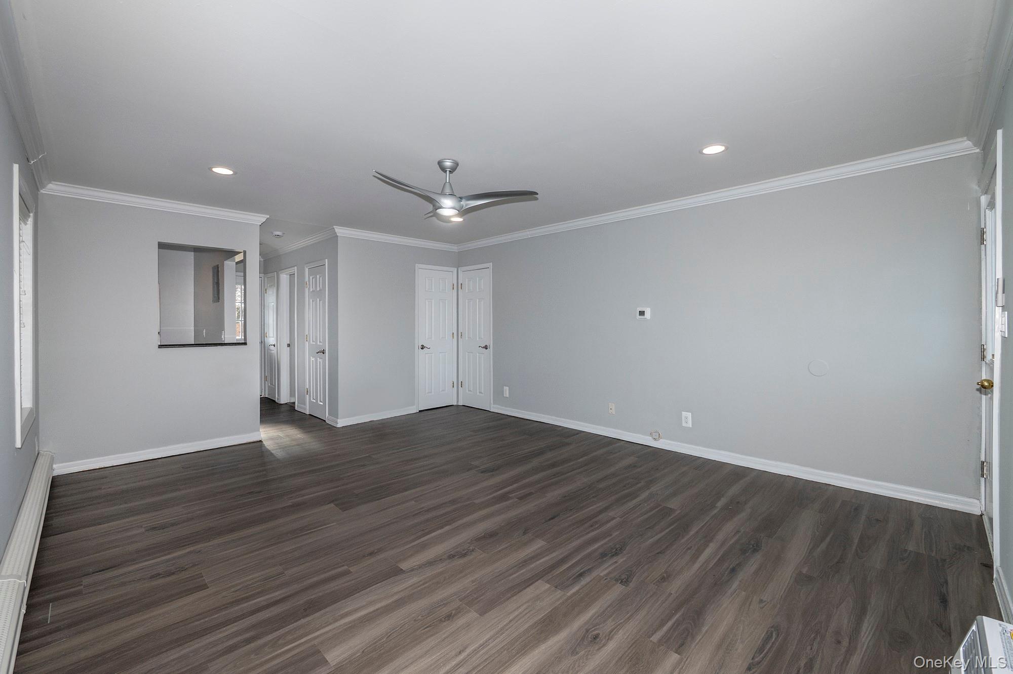 184 Hallock Road, Unit 4F1 photo 2