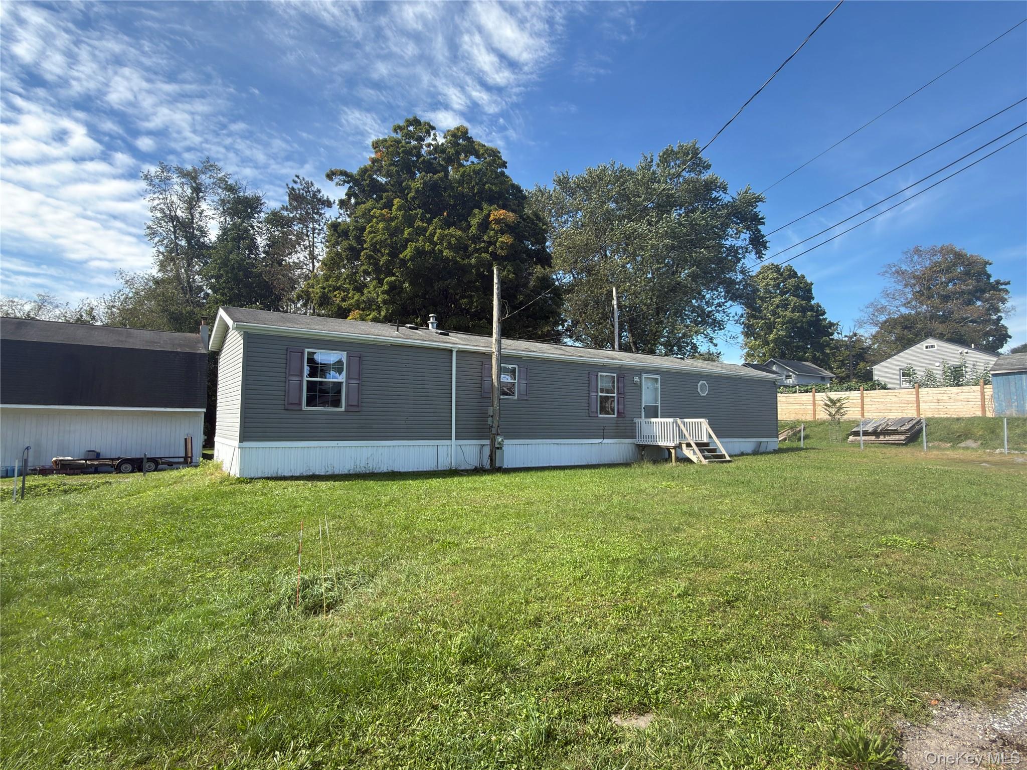 16 Delellas Lane – For Rent photo 2
