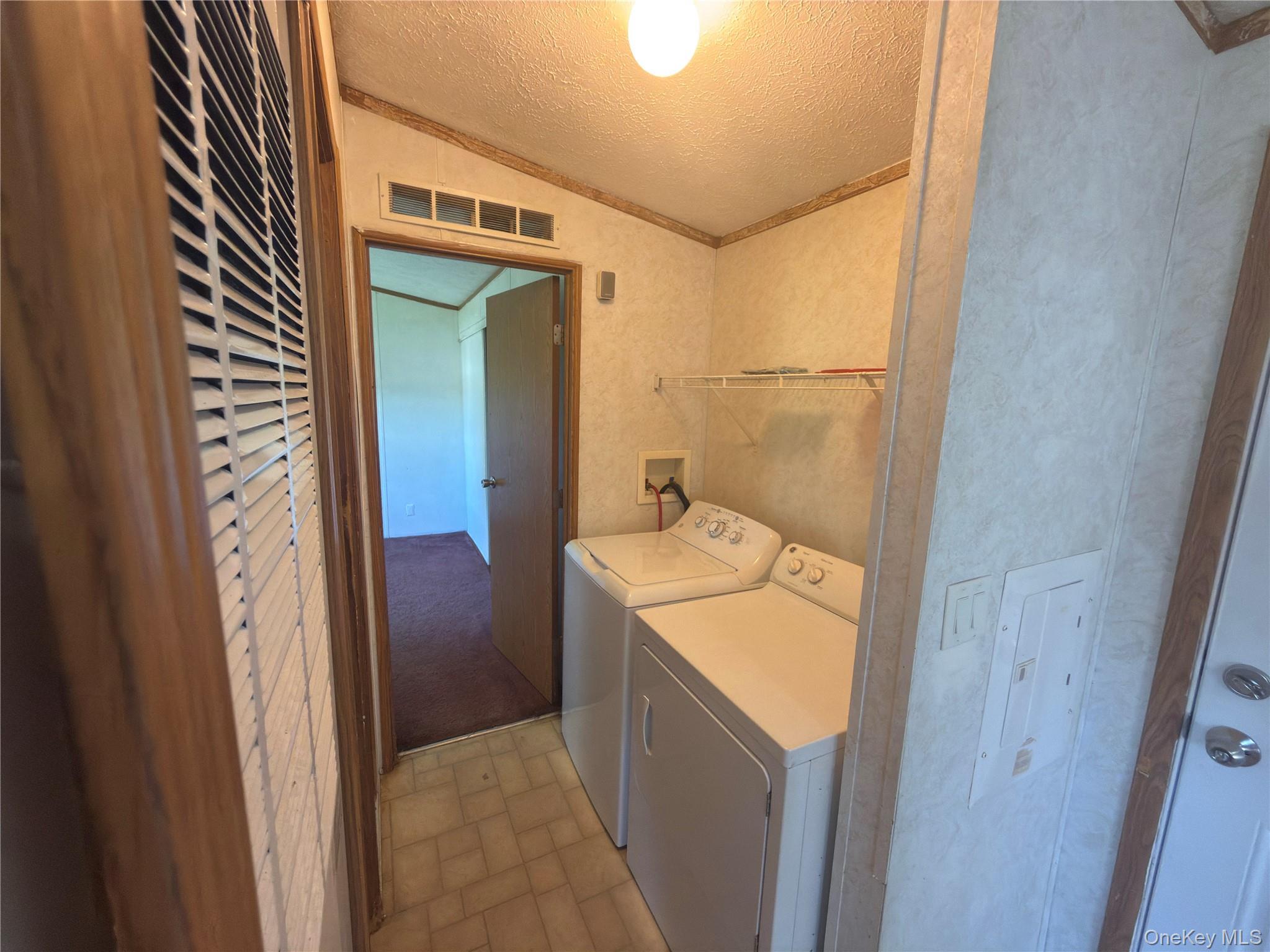 16 Delellas Lane – For Rent photo 9