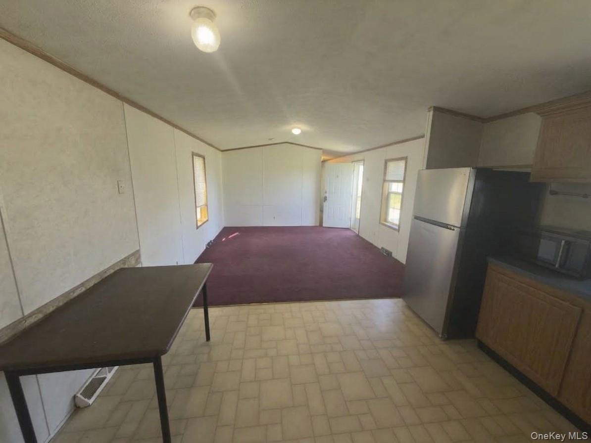 16 Delellas Lane – For Rent photo 6