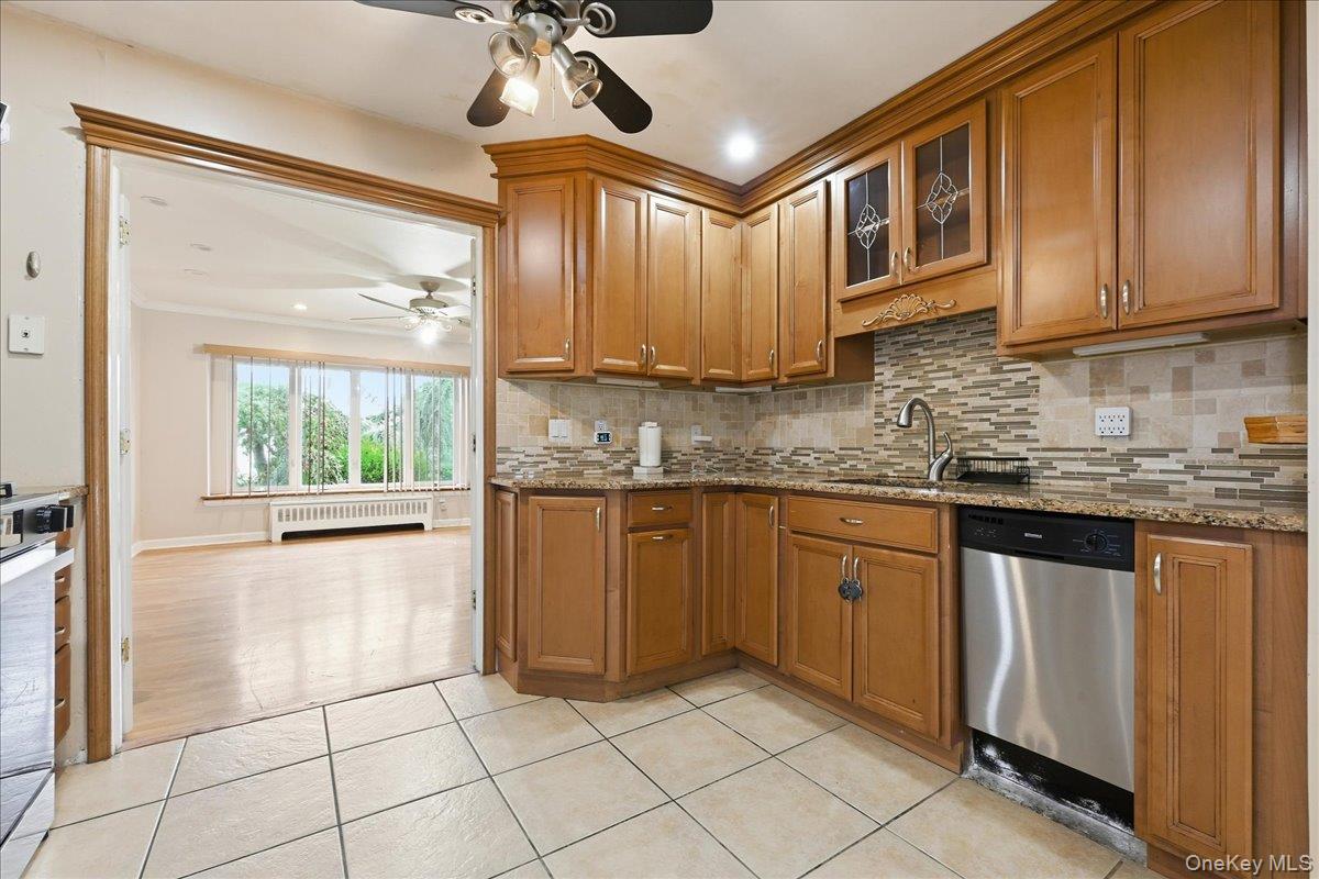 439 39th Street – For Sale photo 10