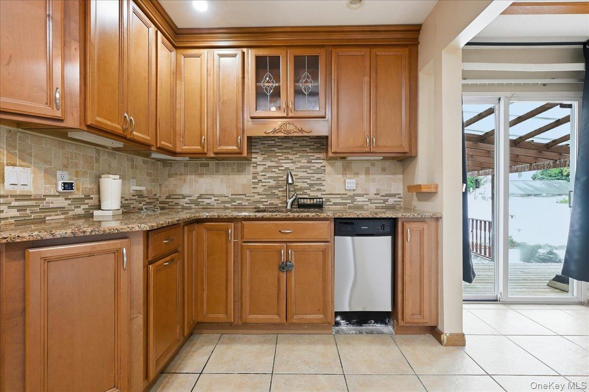 439 39th Street – For Sale photo 8