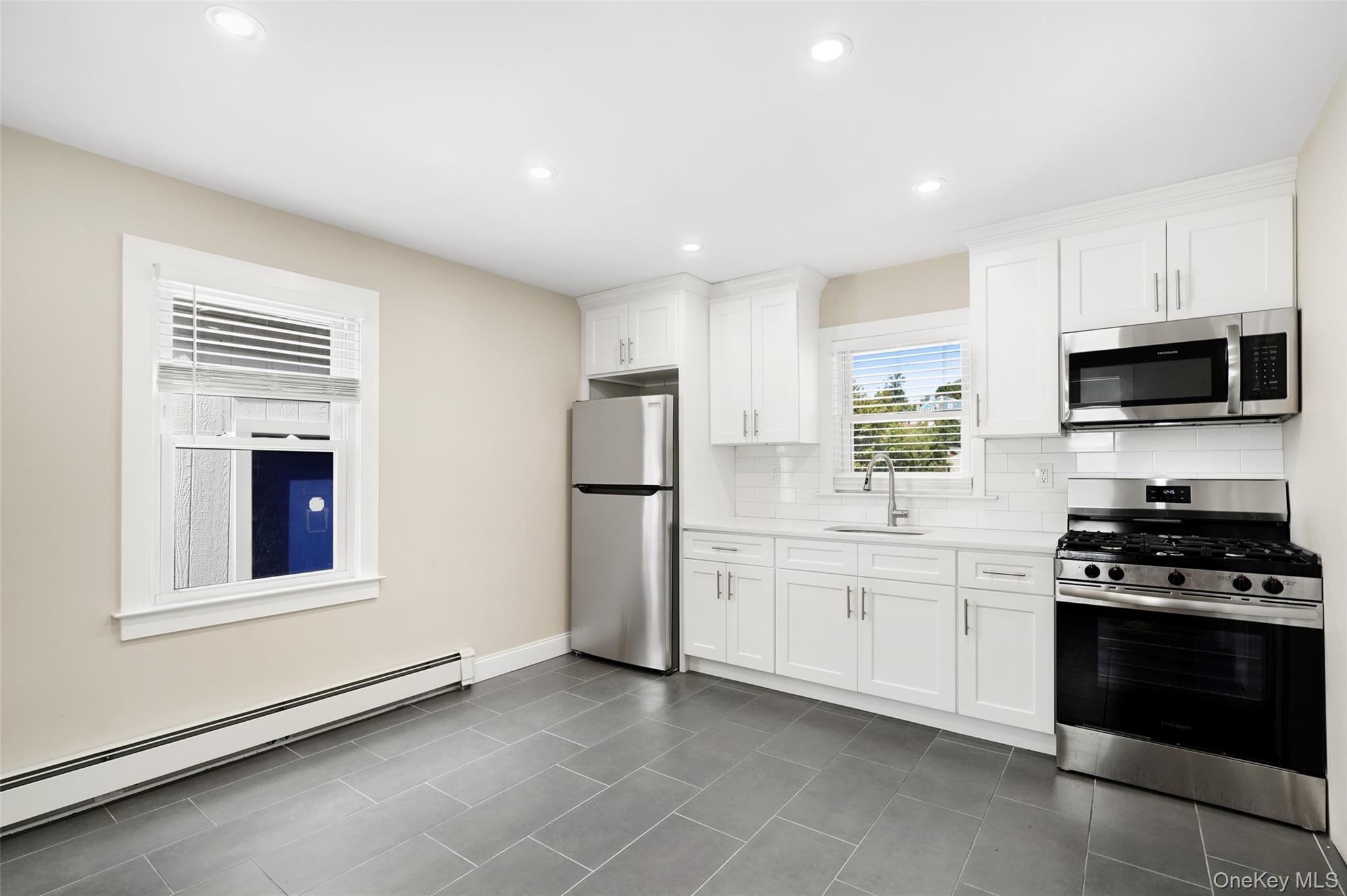 352 Willett Avenue, Unit 1 photo 2