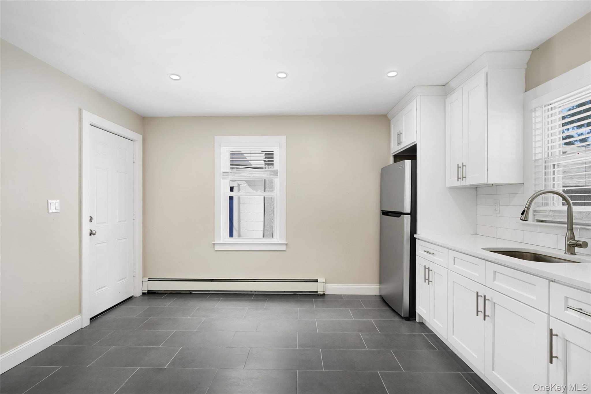 352 Willett Avenue, Unit 1 photo 4