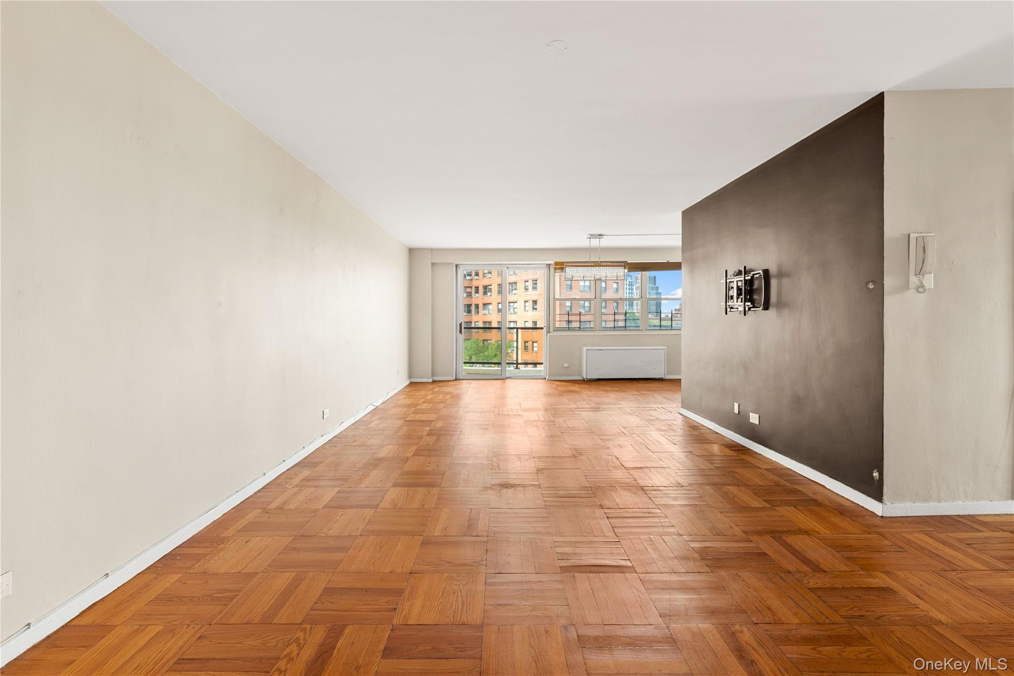102-10 66 Road, Unit 8D photo 3