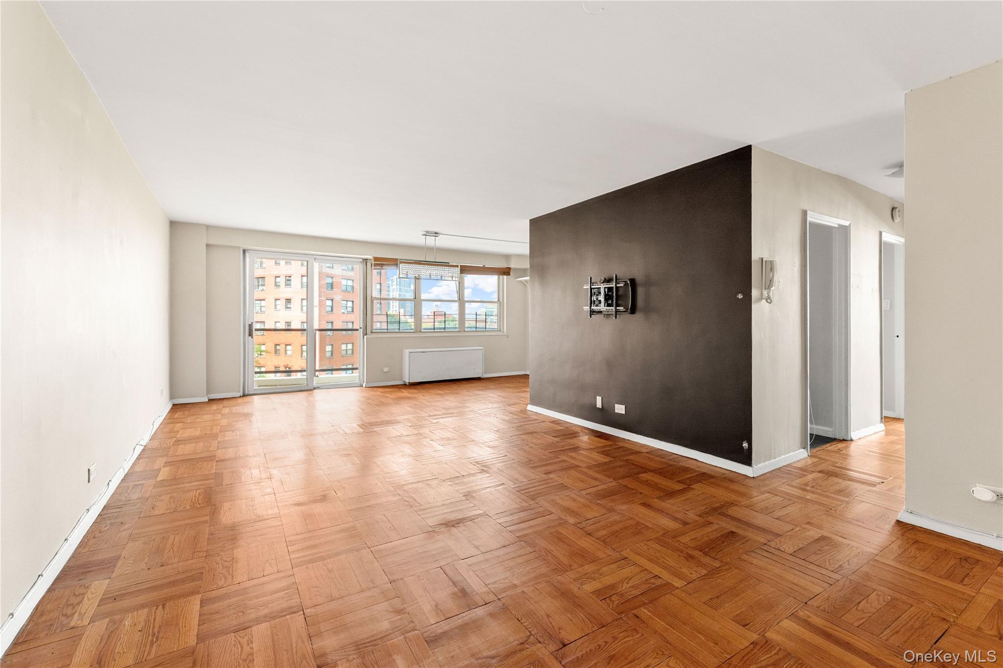 102-10 66 Road, Unit 8D photo 2