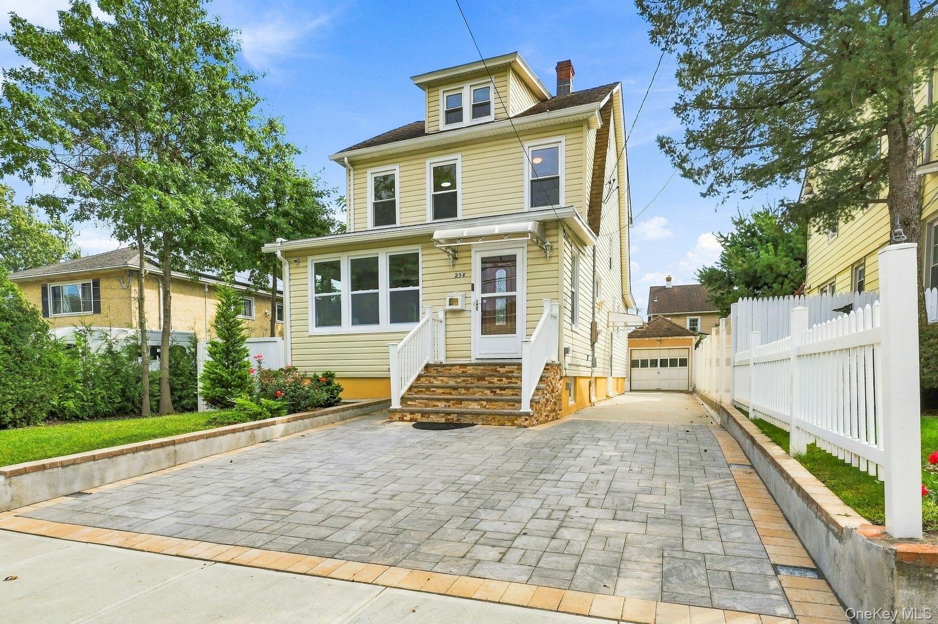 258 Liberty Avenue – For Sale photo 2