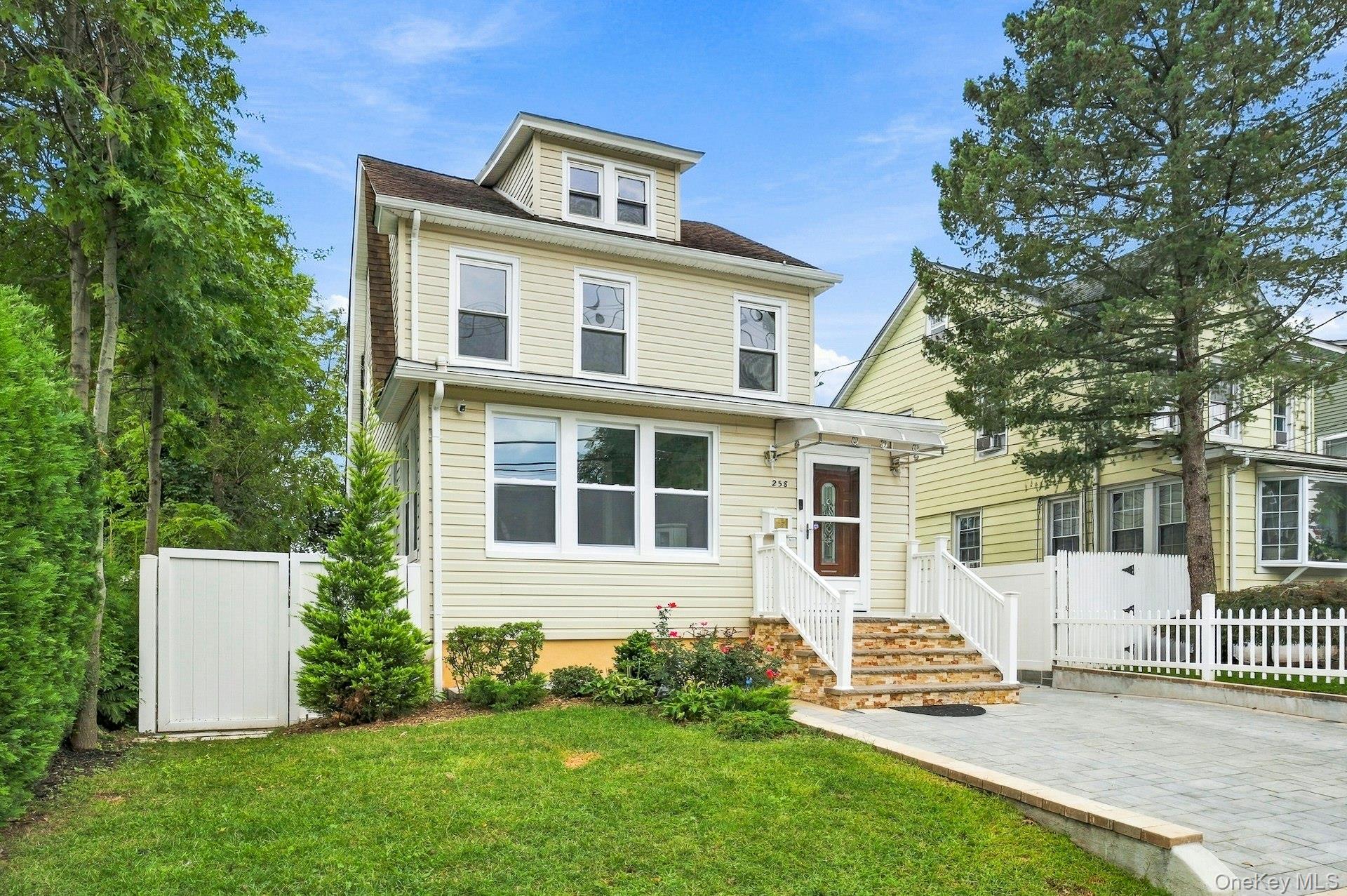 258 Liberty Avenue – For Sale