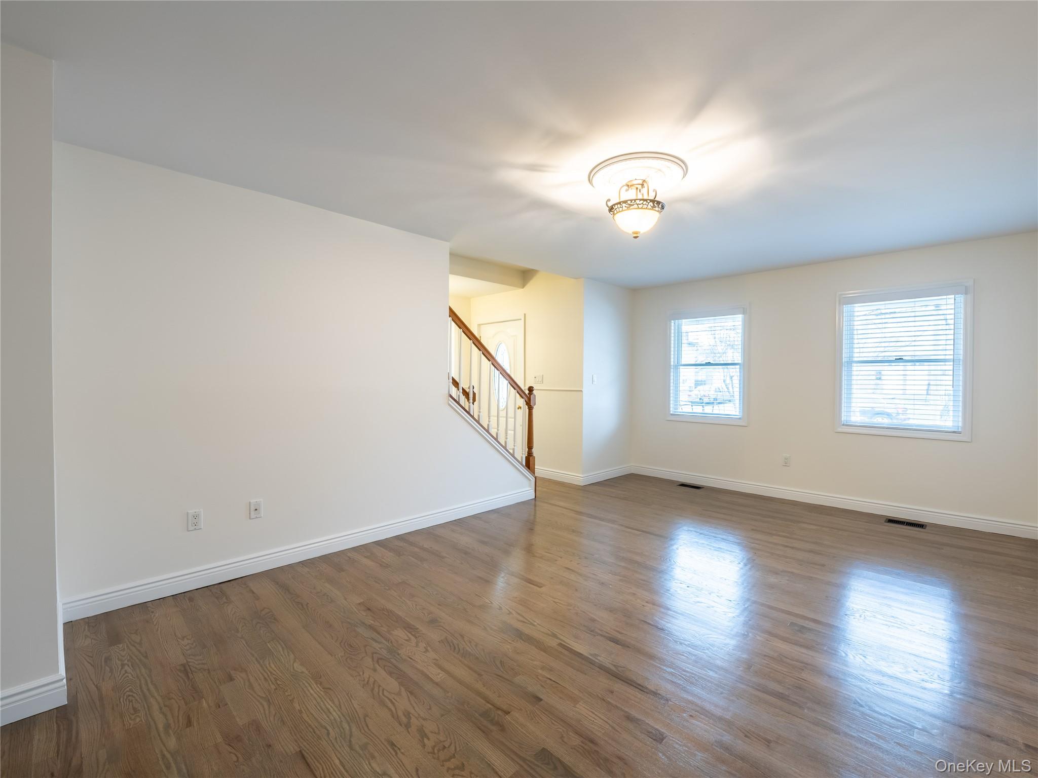 21 Marwood Road N, Unit Right Side photo 2