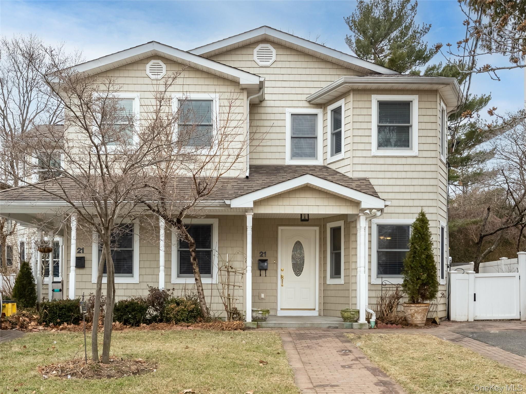 21 Marwood Road N, Unit Right Side