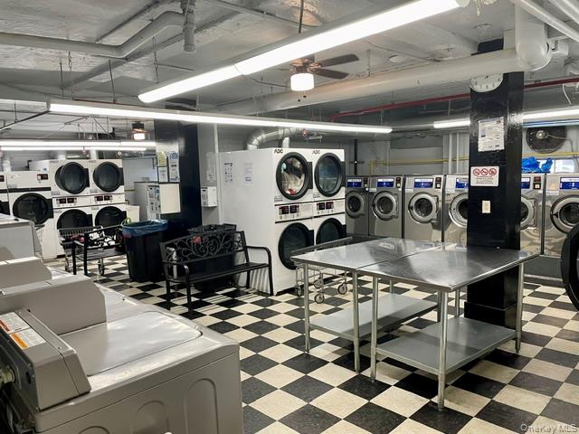 43-10 48 Avenue, Unit 4F photo 10