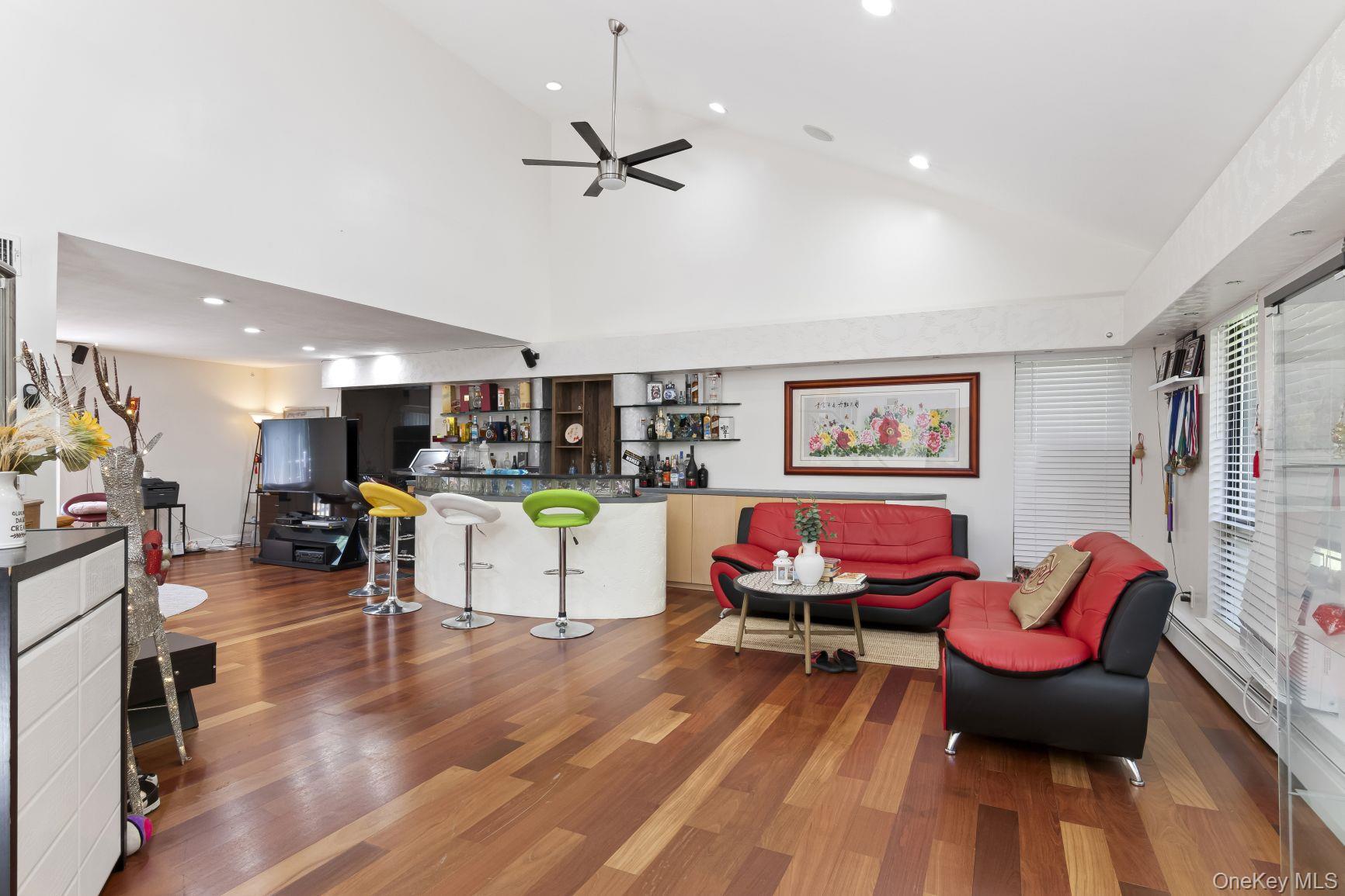 26 Candlewood Path – For Sale photo 16