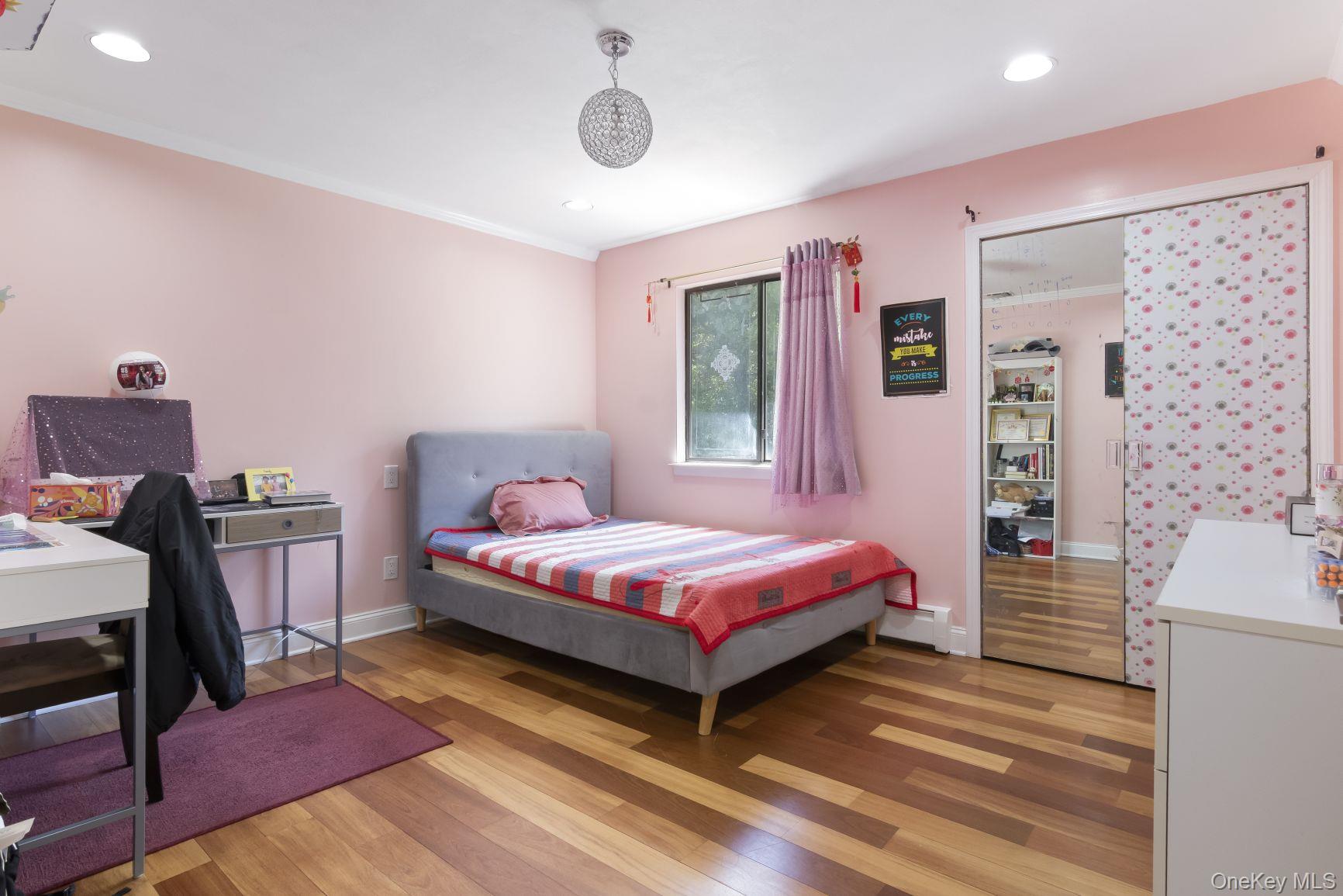26 Candlewood Path – For Sale photo 5