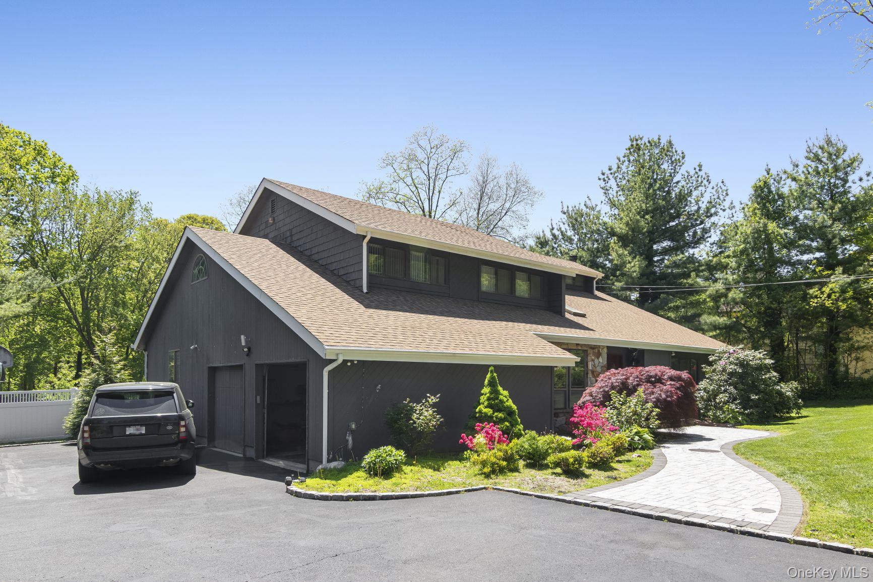 26 Candlewood Path – For Sale photo 11
