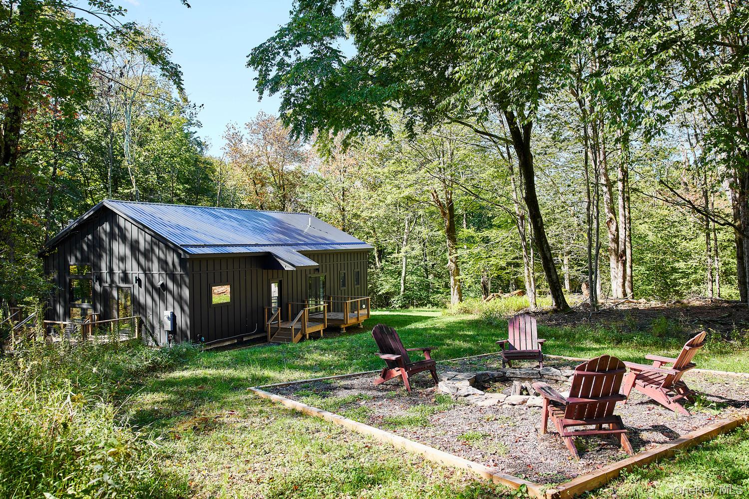 377 Hubert Road – For Sale photo 29