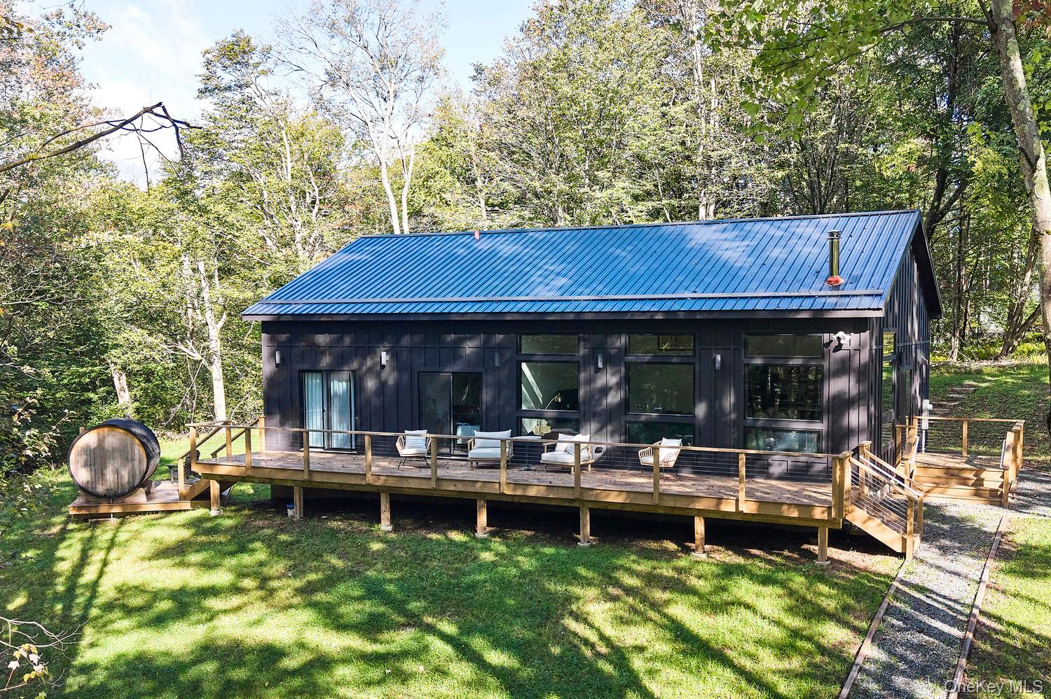377 Hubert Road – For Sale photo 25