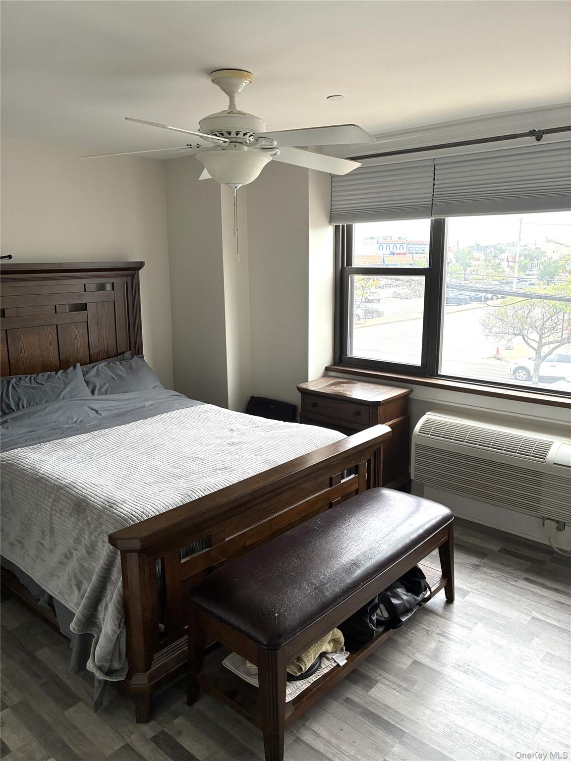 185 W Park Avenue, Unit 200 photo 9