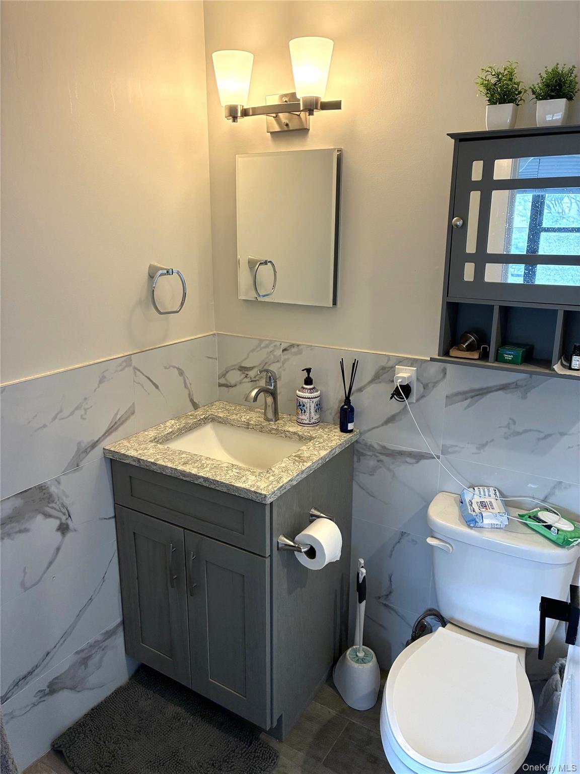 185 W Park Avenue, Unit 200 photo 11