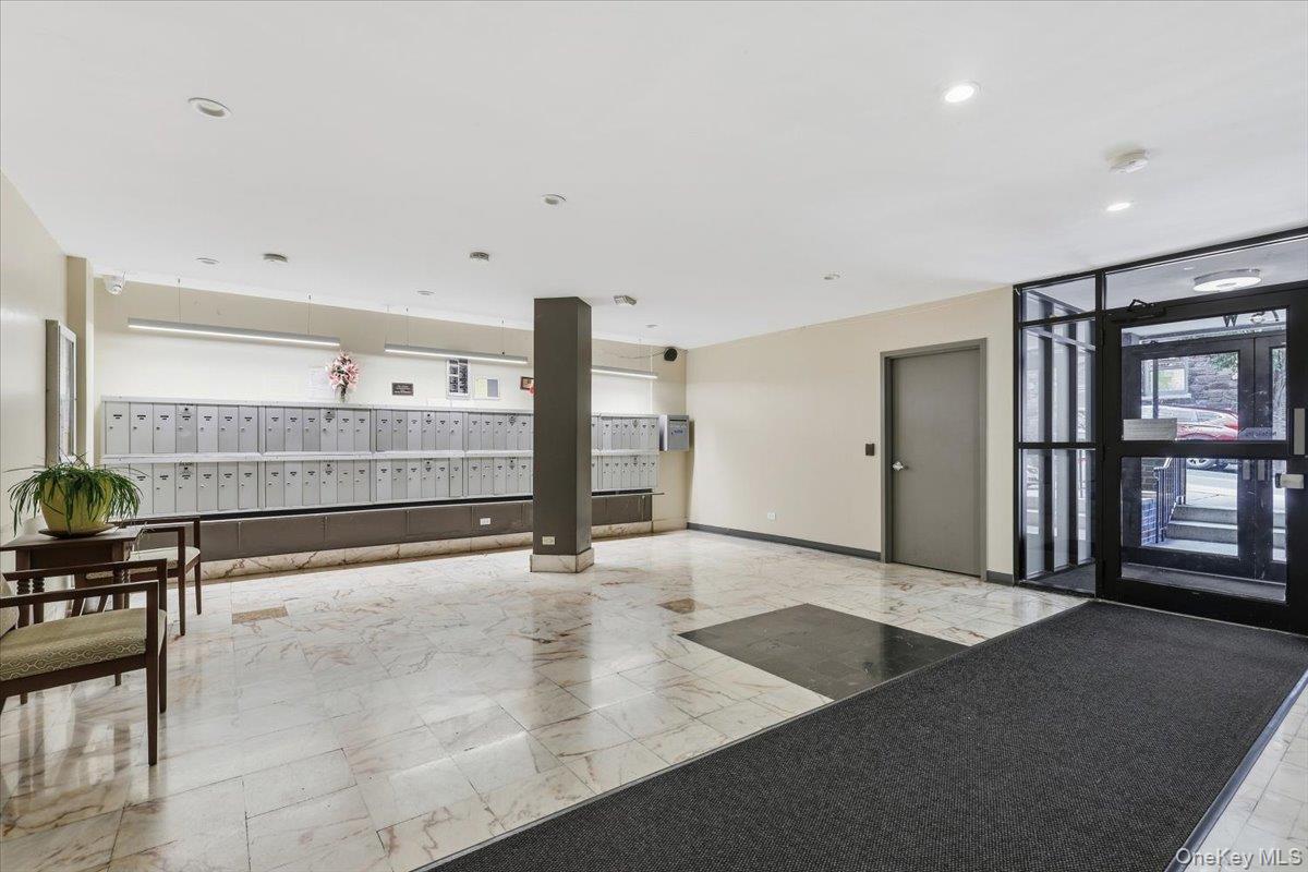 75 W 238th Street, Unit 2D photo 4
