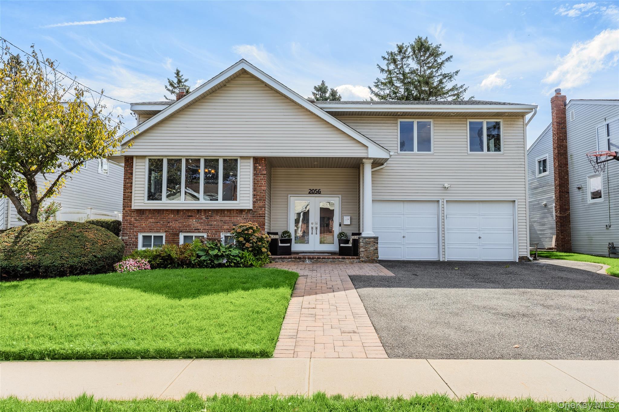 2056 Ellen Drive – For Sale photo 2
