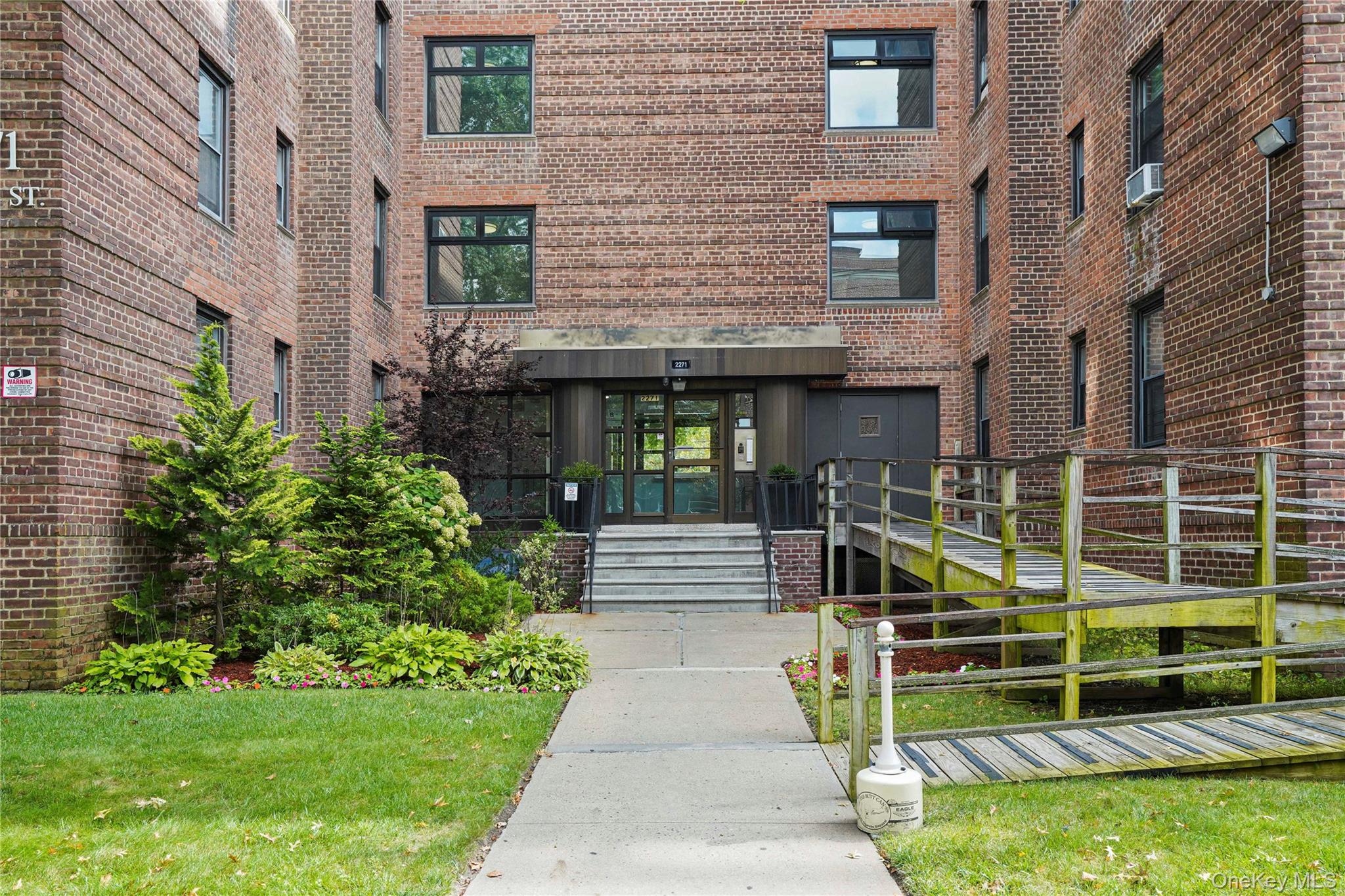 2271 Knapp Street, Unit 5D photo 22