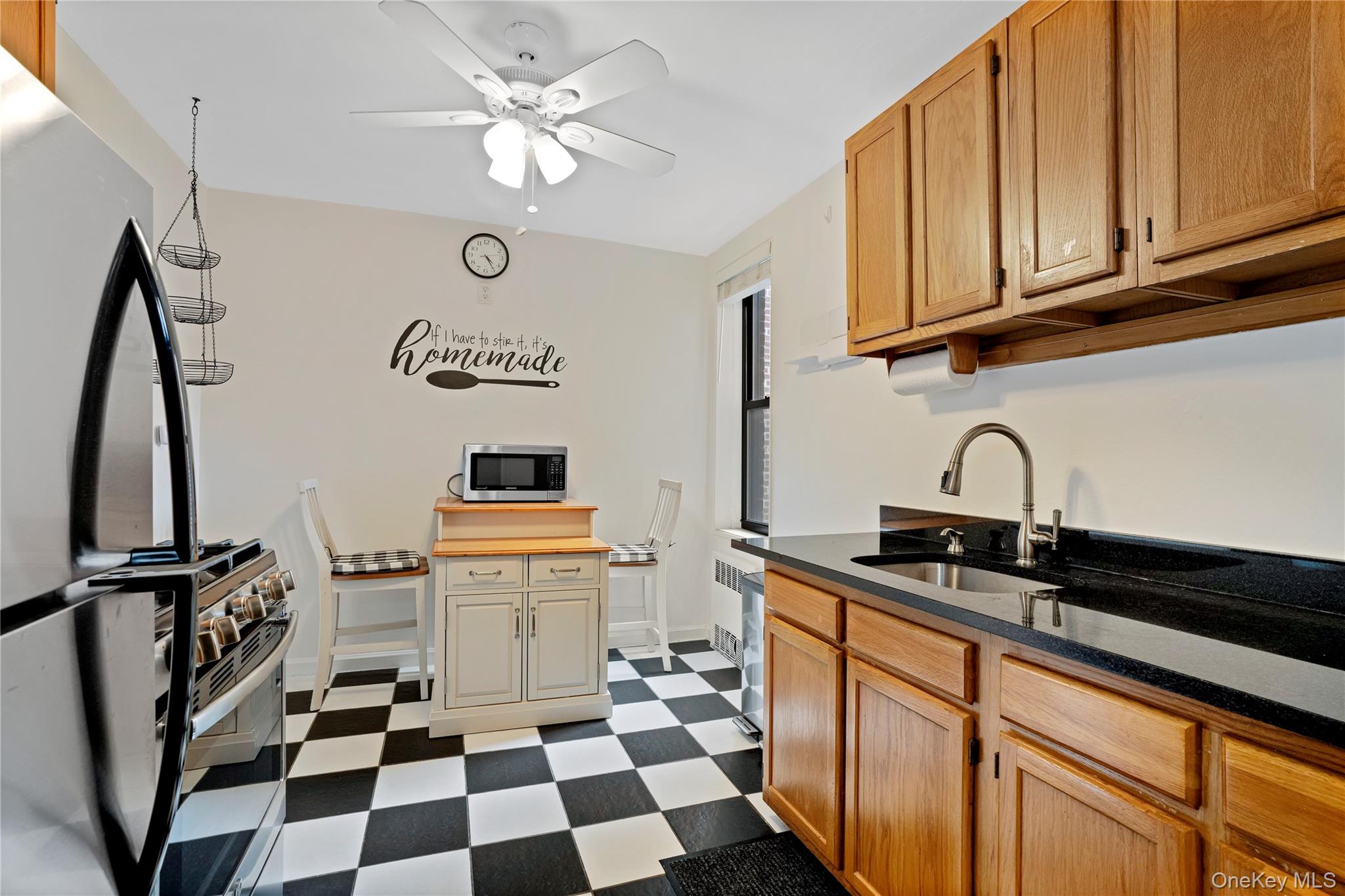 2271 Knapp Street, Unit 5D photo 10