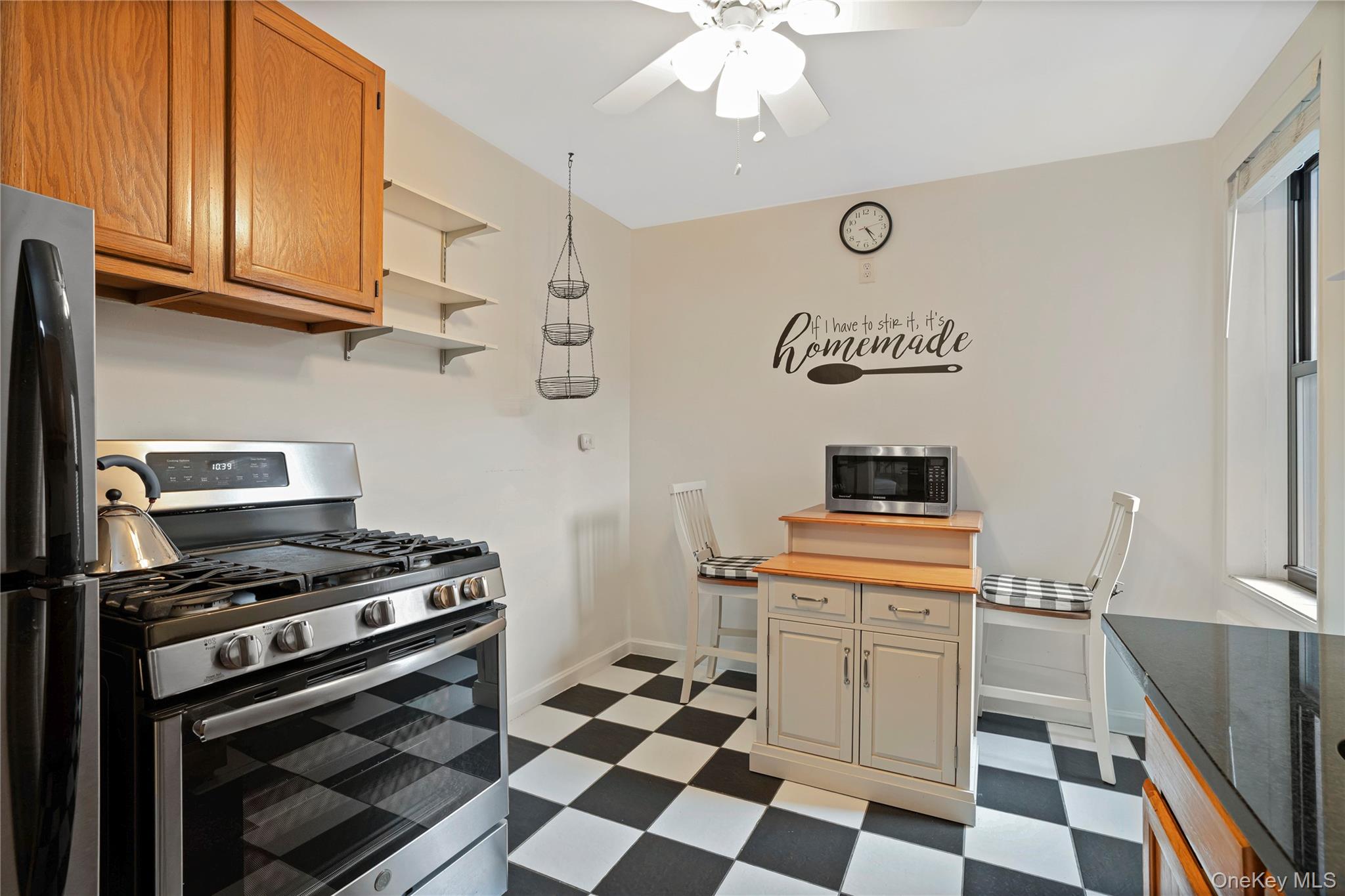 2271 Knapp Street, Unit 5D photo 11