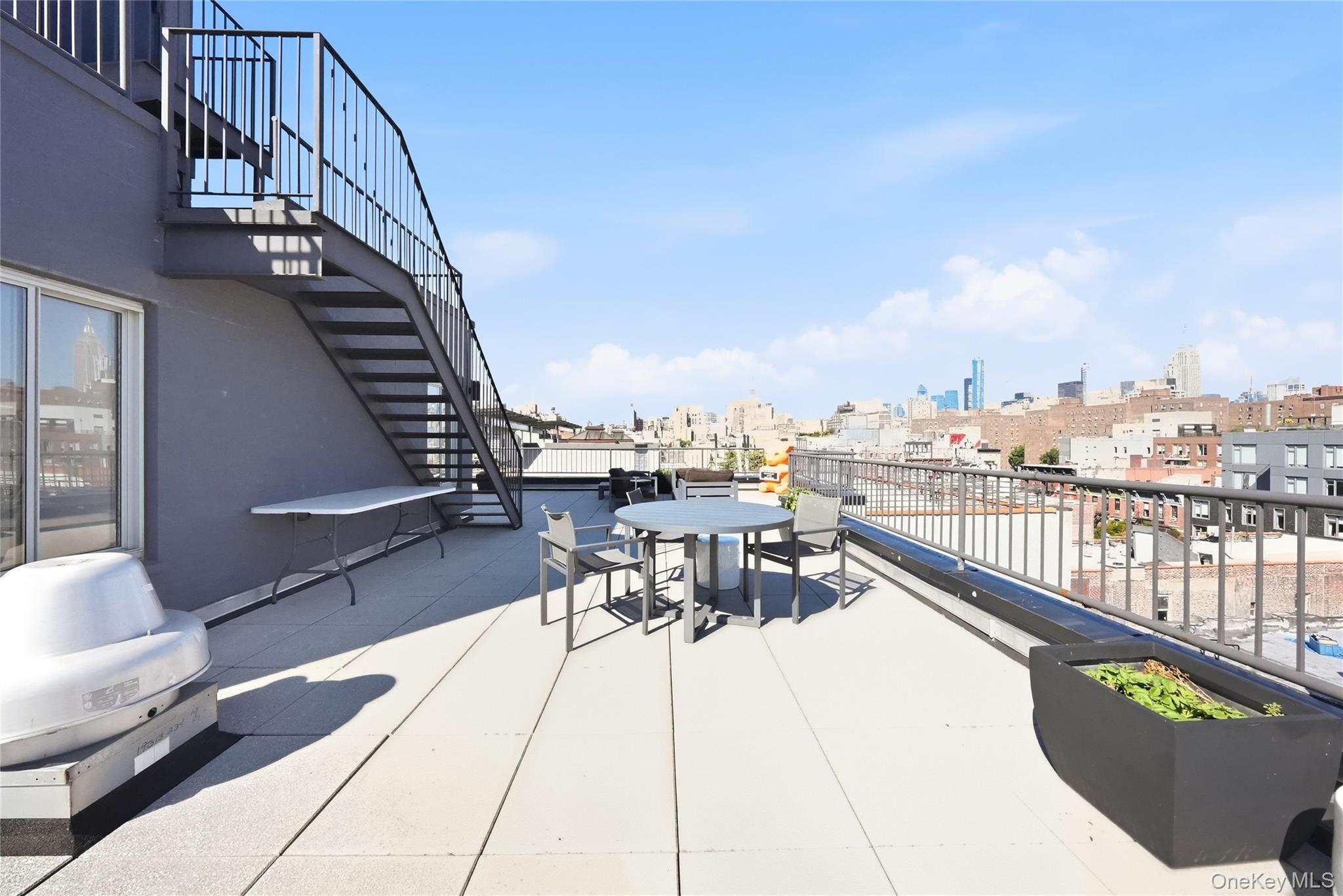 533 E 12th Street, Unit 5B photo 29
